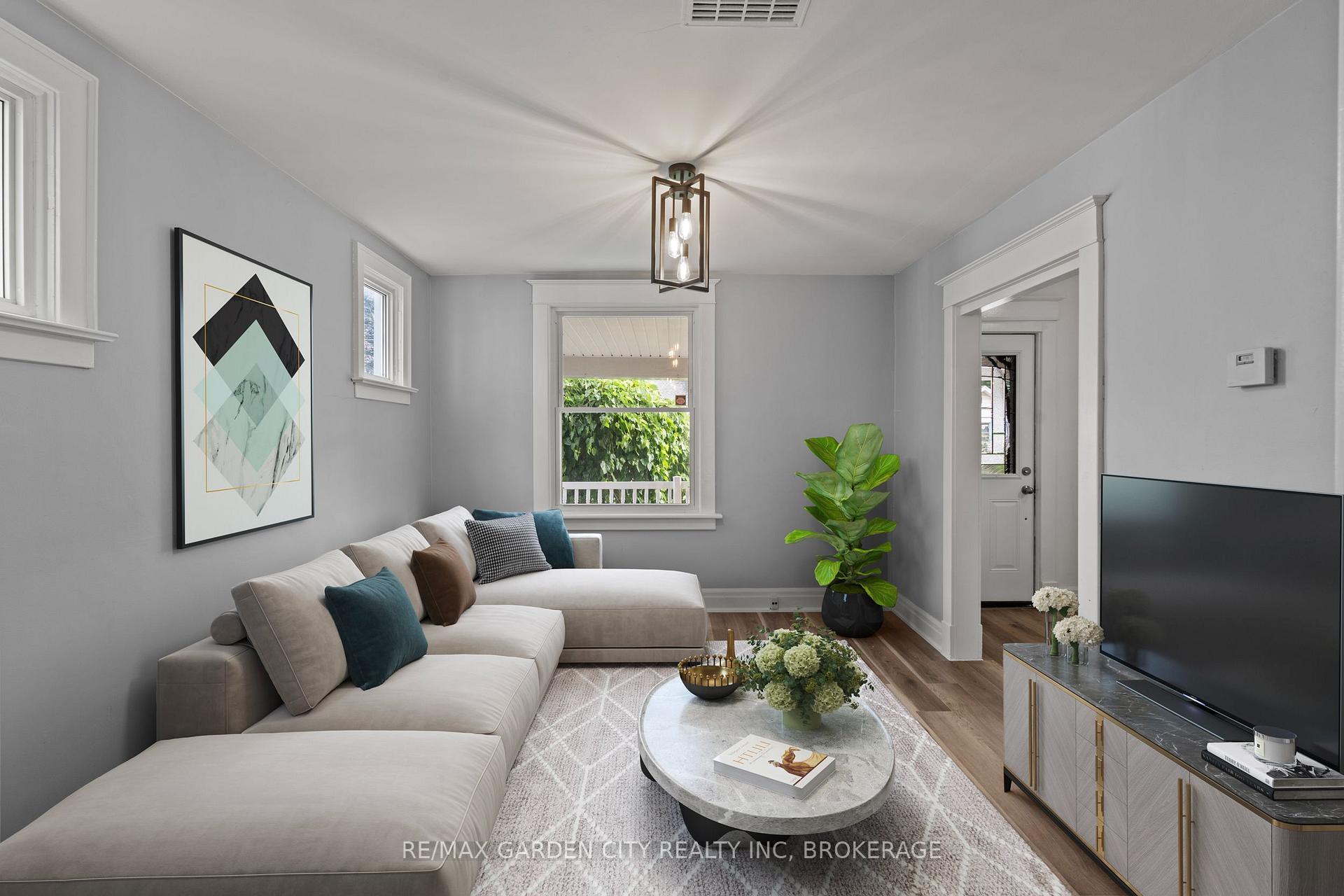 Photo 6 of 6294 Culp Street, Niagara Falls, Dorchester — HOMEH