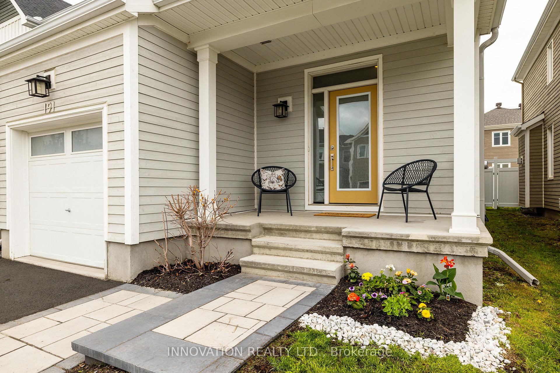Photo 2 of 191 Equitation Circle, Ottawa, Goulbourn Twp From Franktown Rd/South To Rideau — HOMEH
