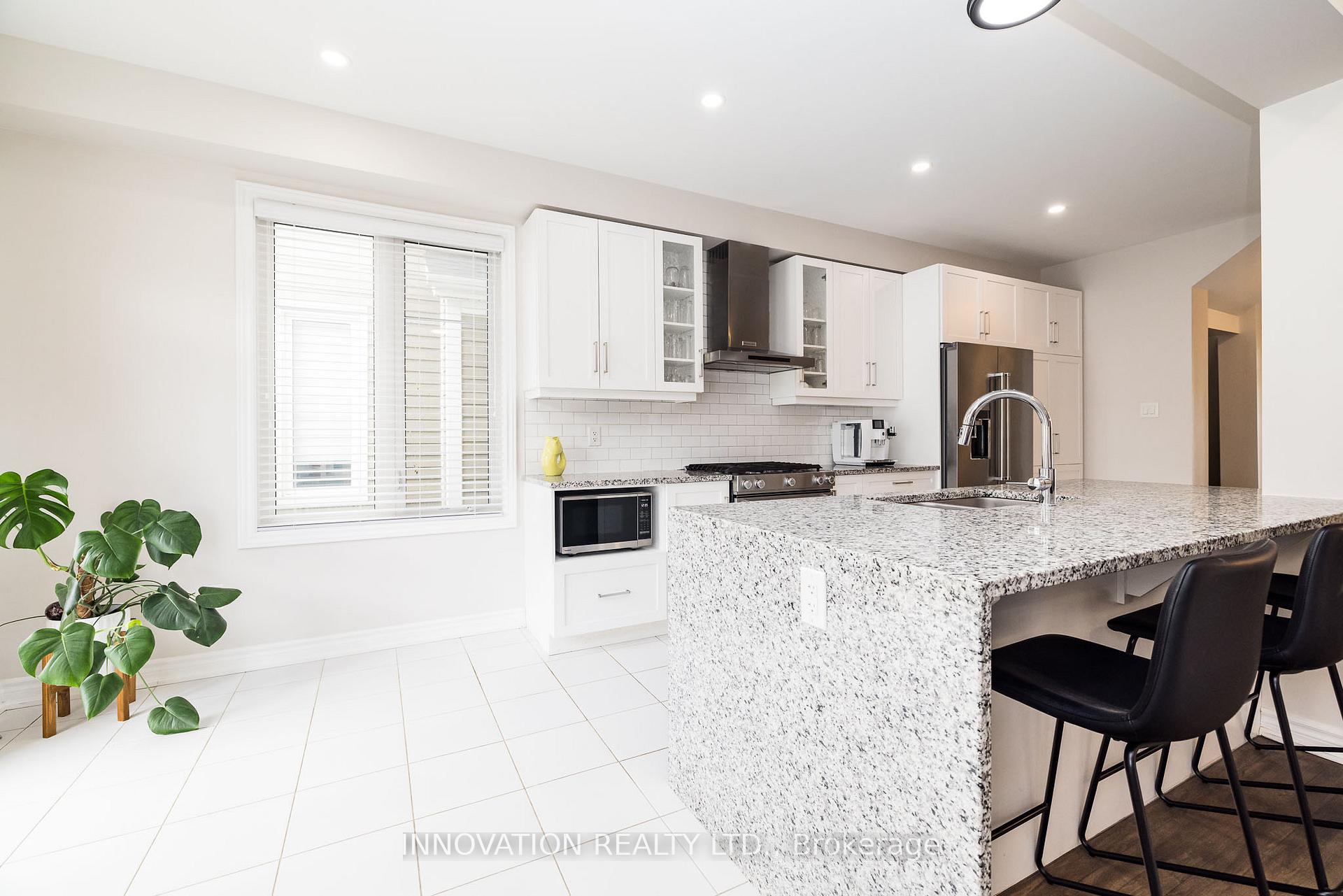 Photo 8 of 191 Equitation Circle, Ottawa, Goulbourn Twp From Franktown Rd/South To Rideau — HOMEH