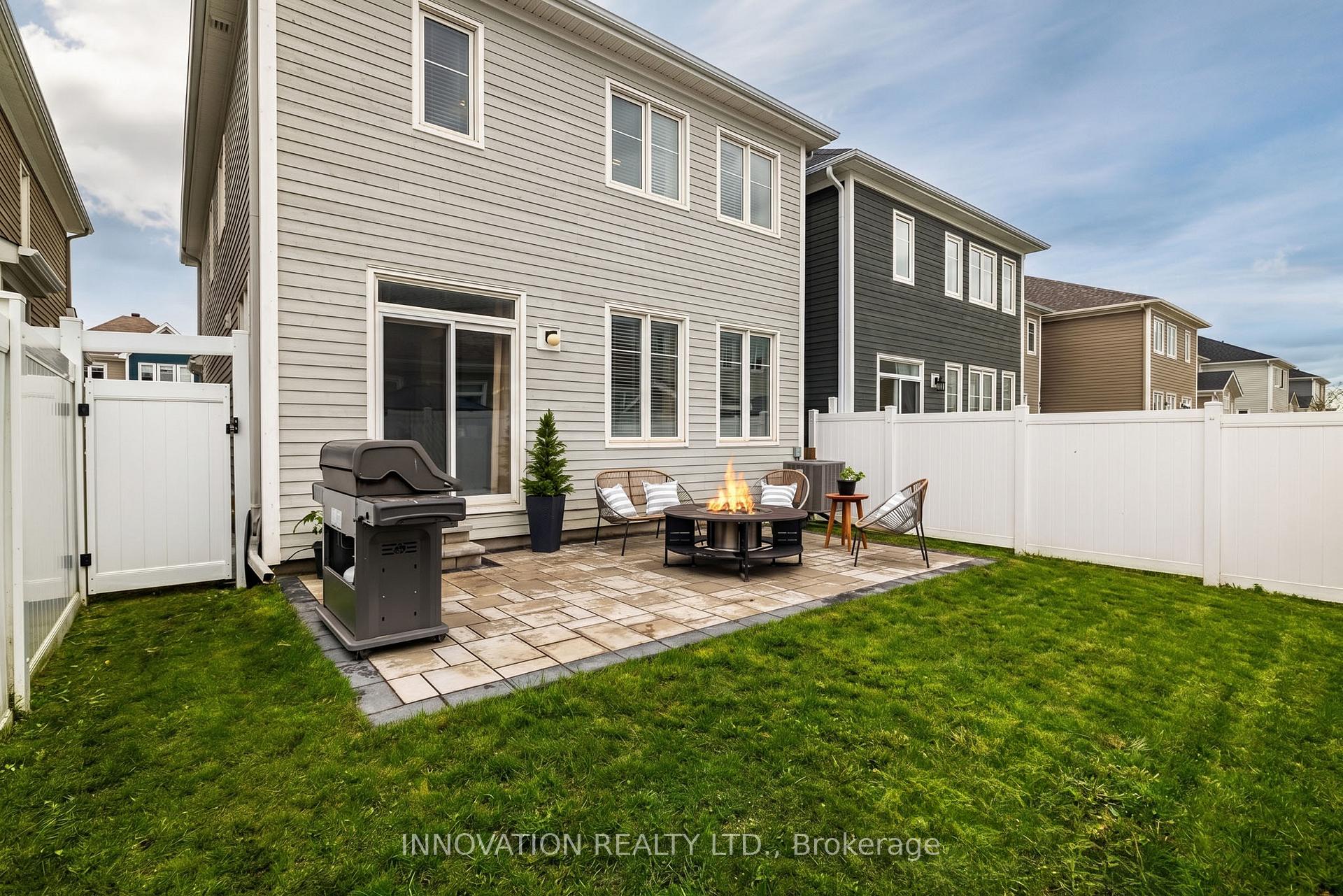 Photo 31 of 191 Equitation Circle, Ottawa, Goulbourn Twp From Franktown Rd/South To Rideau — HOMEH