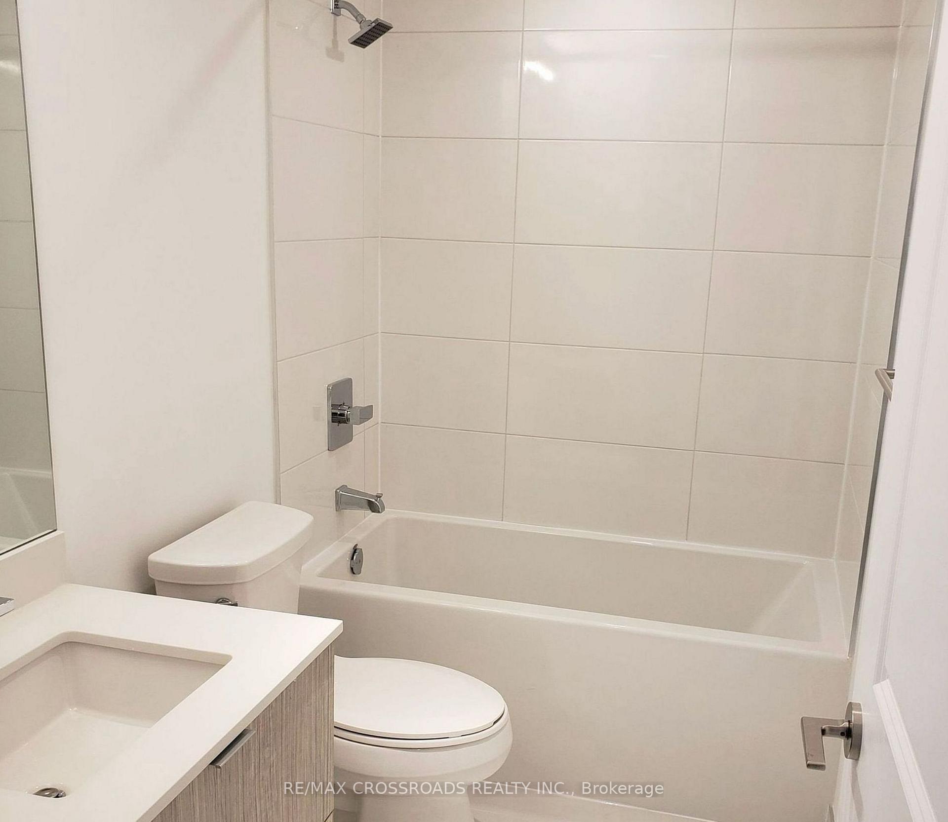 Photo 3 of Unit 3706, 395 Bloor Street E, Toronto, North St. James Town — HOMEH
