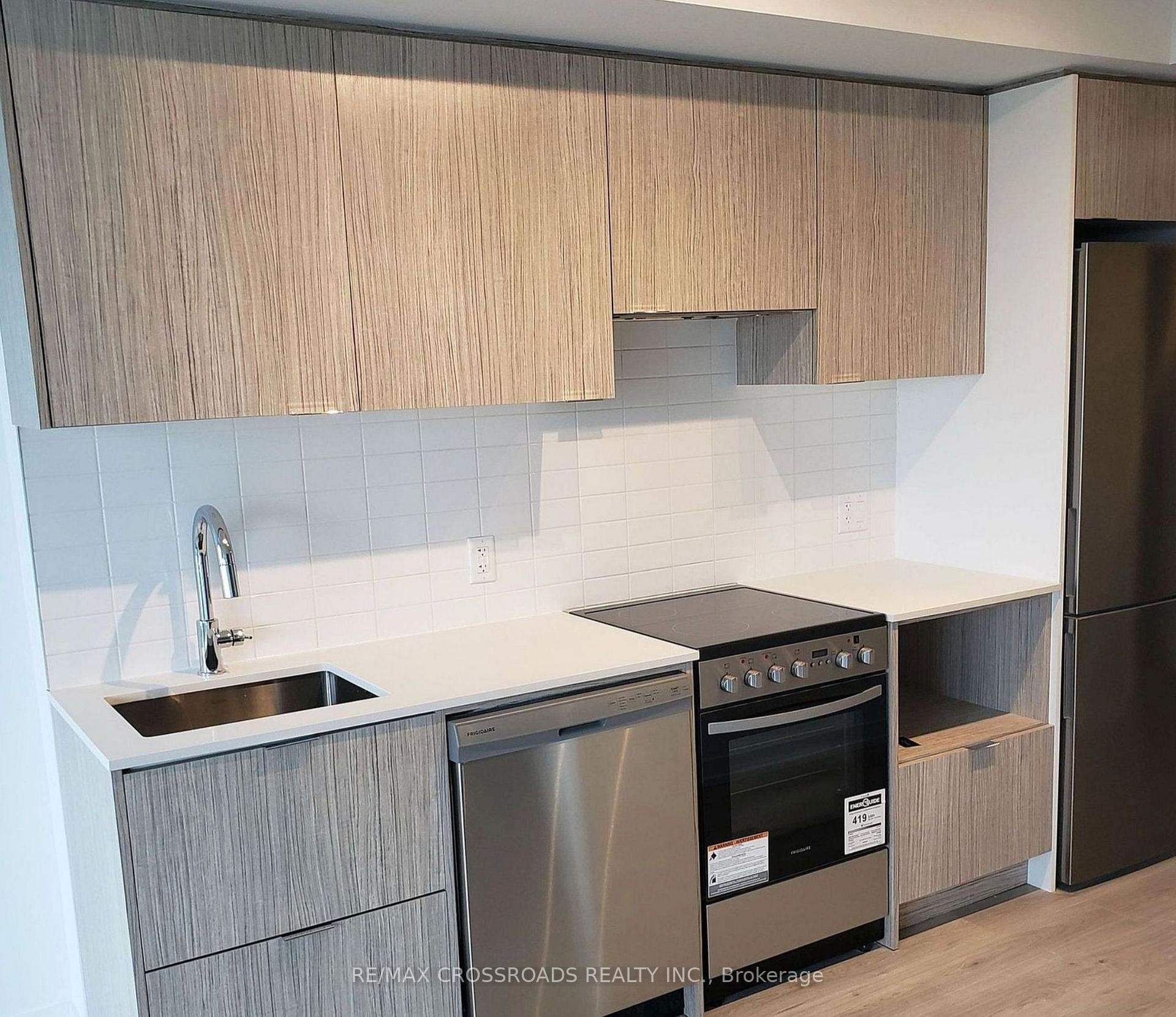 Photo 4 of Unit 3706, 395 Bloor Street E, Toronto, North St. James Town — HOMEH
