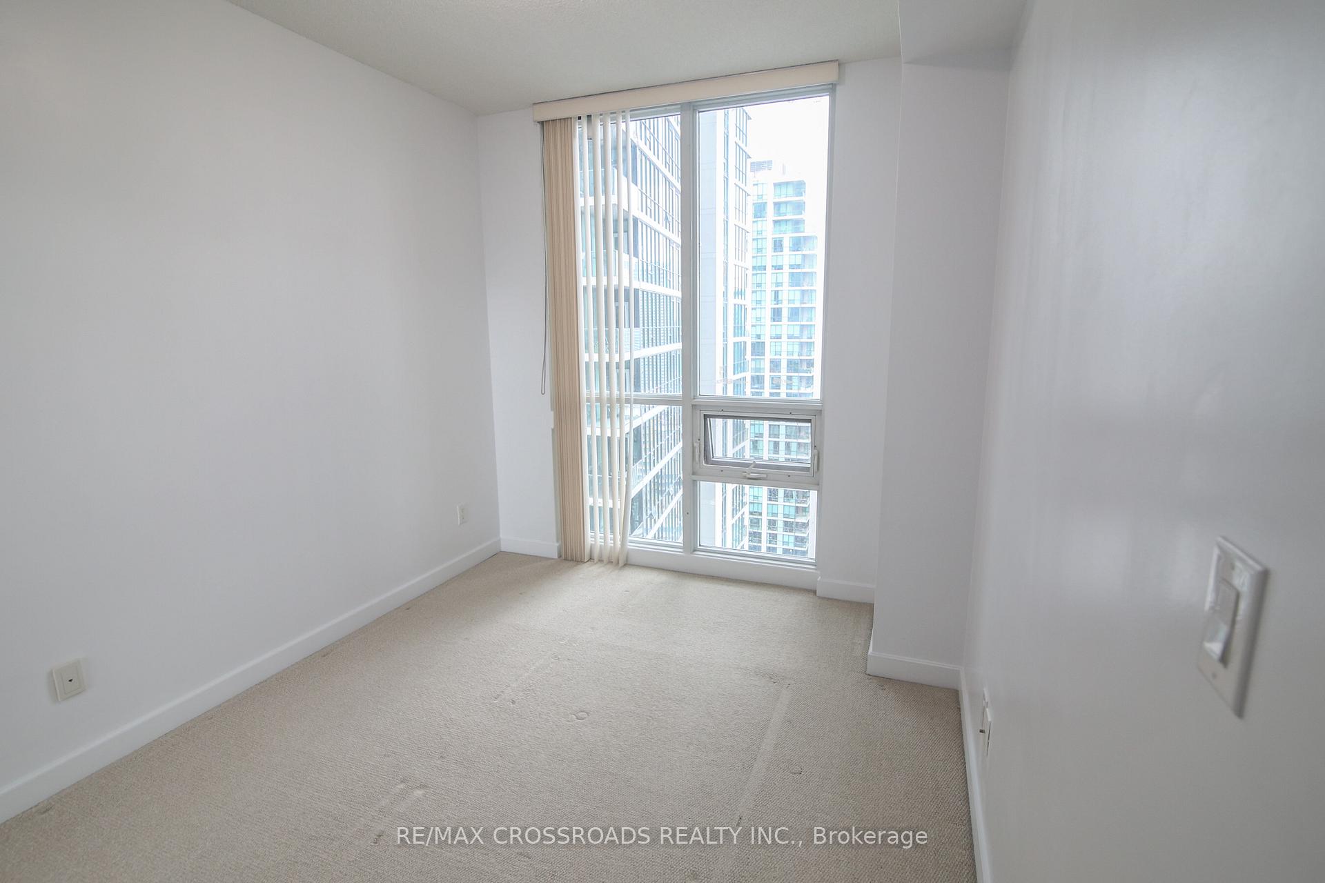 Photo 4 of Unit 3205, 33 Bay Street, Toronto, Waterfront Communities — HOMEH