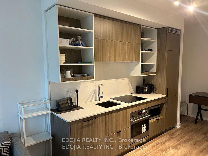 Photo 5 of Unit 503, 20 Edward Street, Toronto, Bay Street Corridor — HOMEH