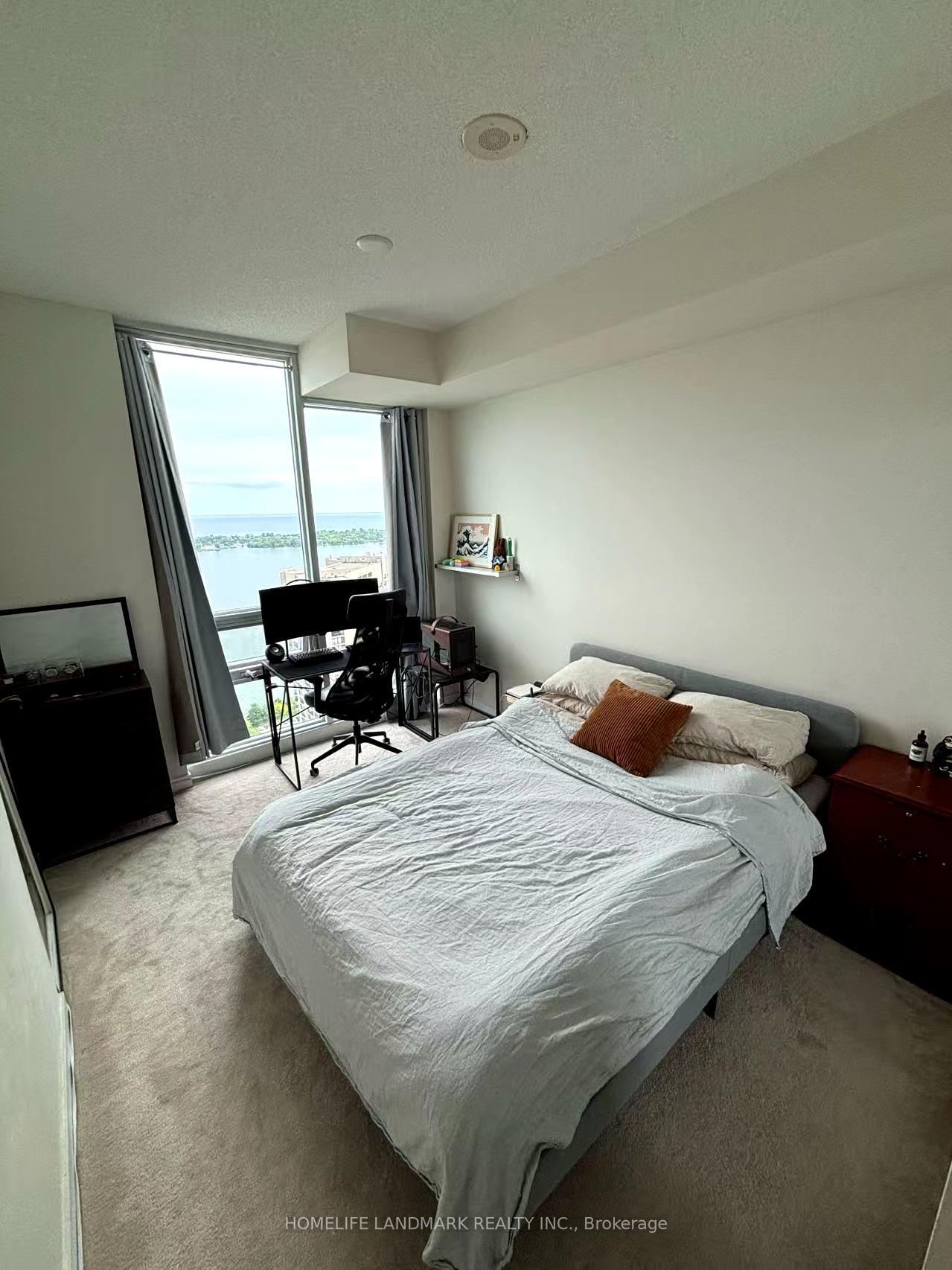 Photo 11 of Unit 4411, 33 Bay Street, Toronto, Waterfront Communities — HOMEH