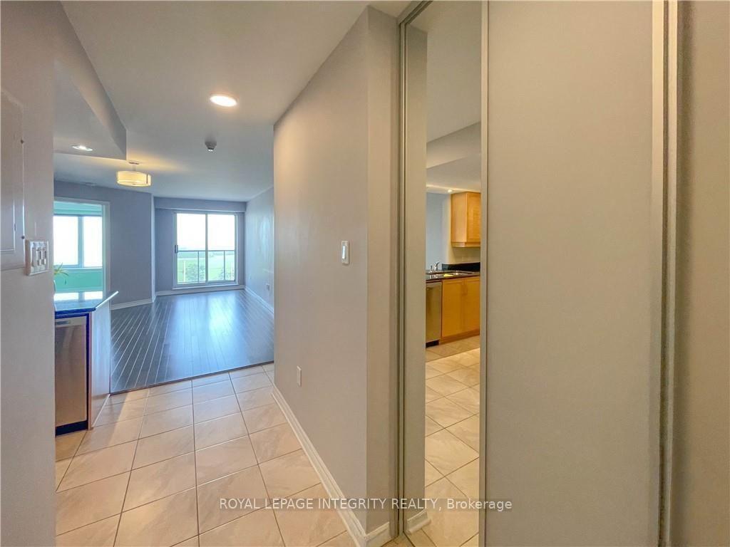 Photo 5 of Unit 609, 314 Central Park Drive, Ottawa, Central Park — HOMEH
