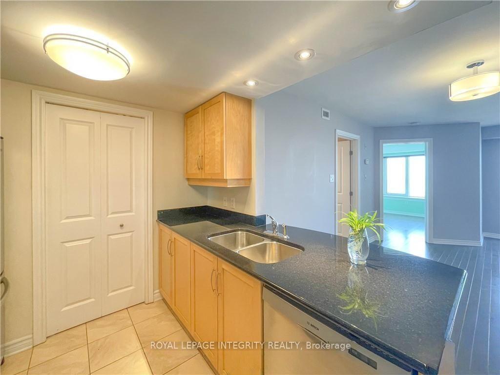 Photo 16 of Unit 609, 314 Central Park Drive, Ottawa, Central Park — HOMEH