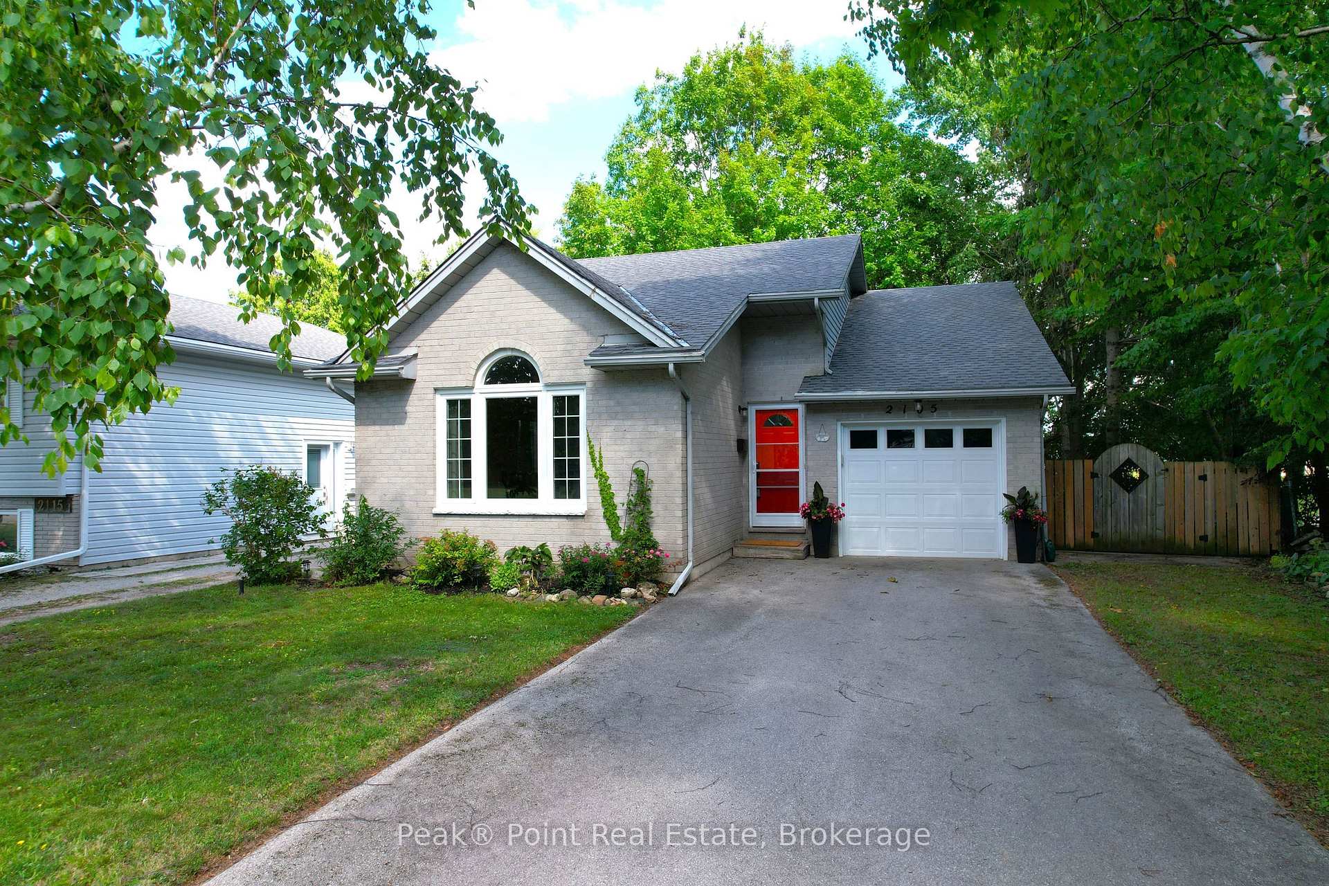 Photo 1 of 2105 8th Avenue E, Owen Sound — HOMEH