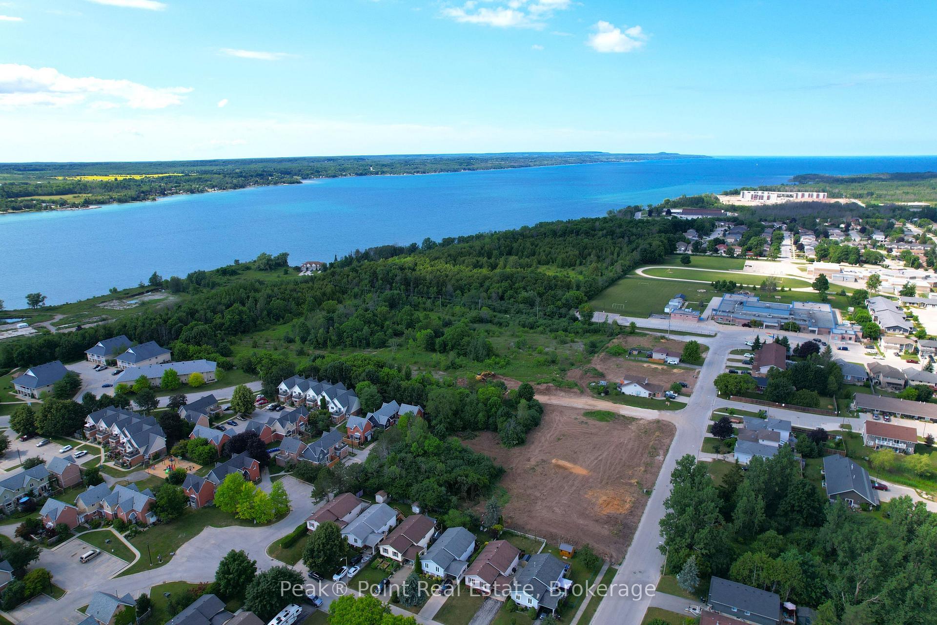 Photo 11 of 2105 8th Avenue E, Owen Sound — HOMEH