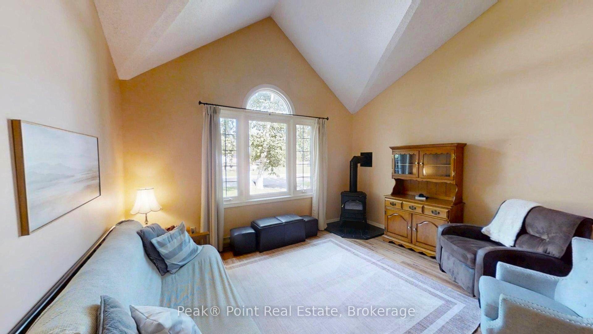 Photo 13 of 2105 8th Avenue E, Owen Sound — HOMEH