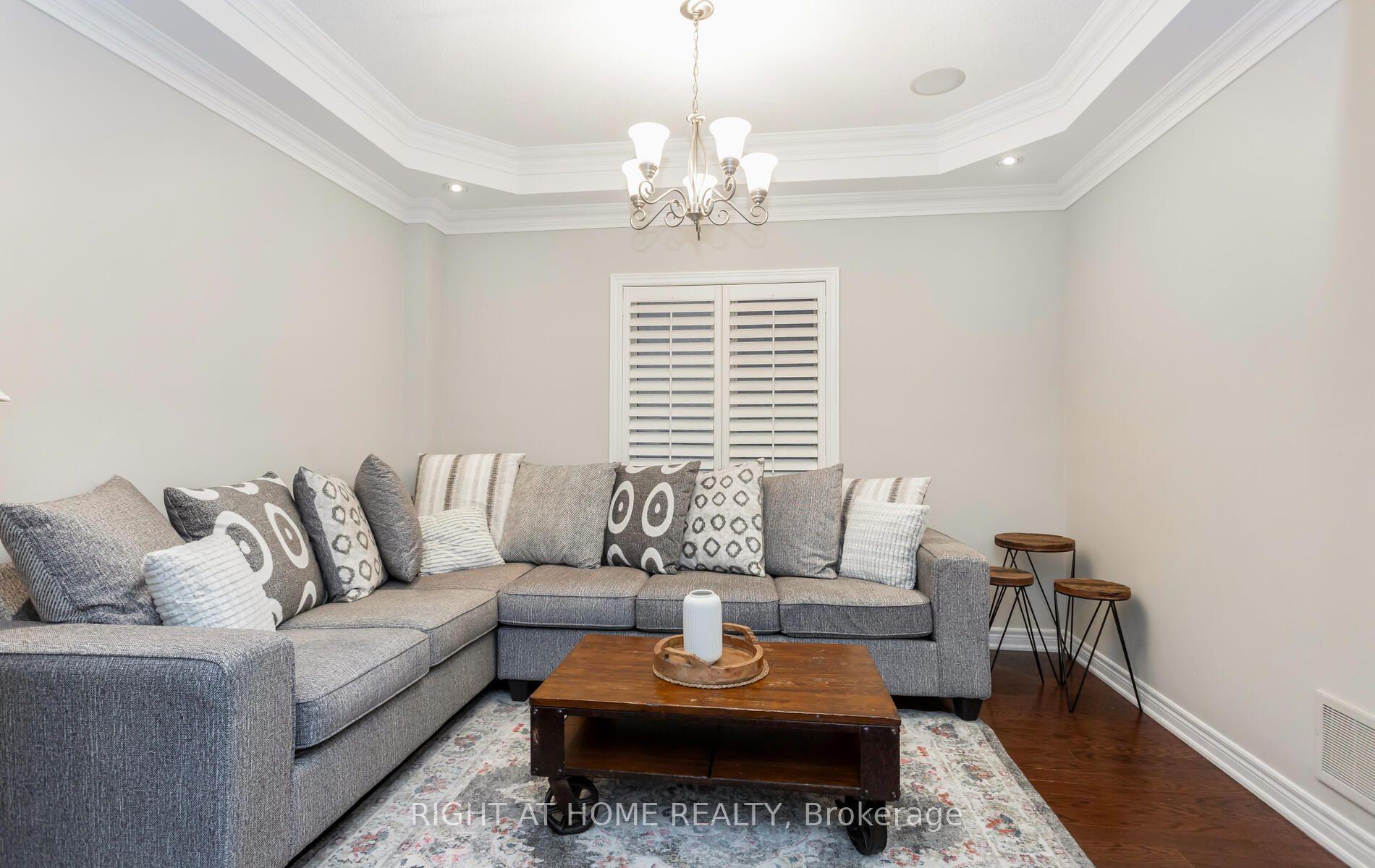 Photo 5 of 2419 Wasaga Drive, Oakville, Joshua Creek — HOMEH