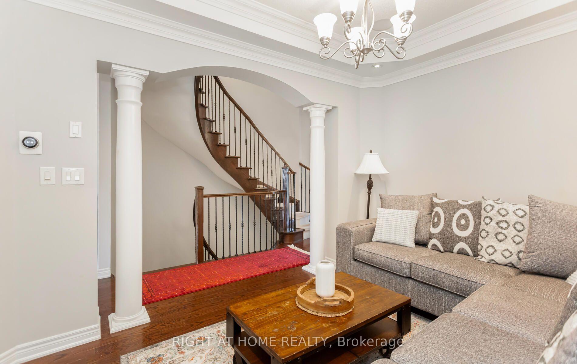 Photo 6 of 2419 Wasaga Drive, Oakville, Joshua Creek — HOMEH