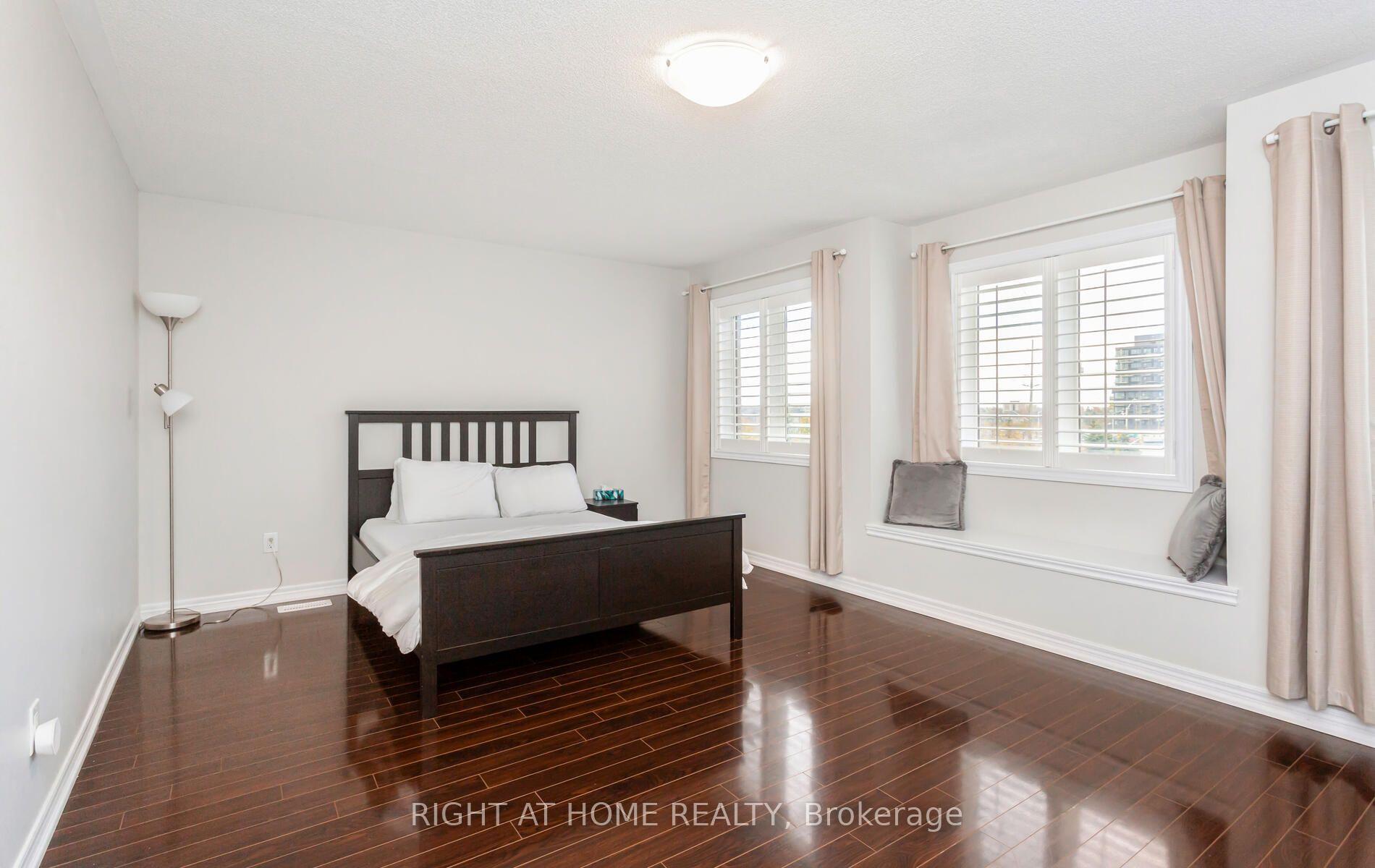 Photo 17 of 2419 Wasaga Drive, Oakville, Joshua Creek — HOMEH