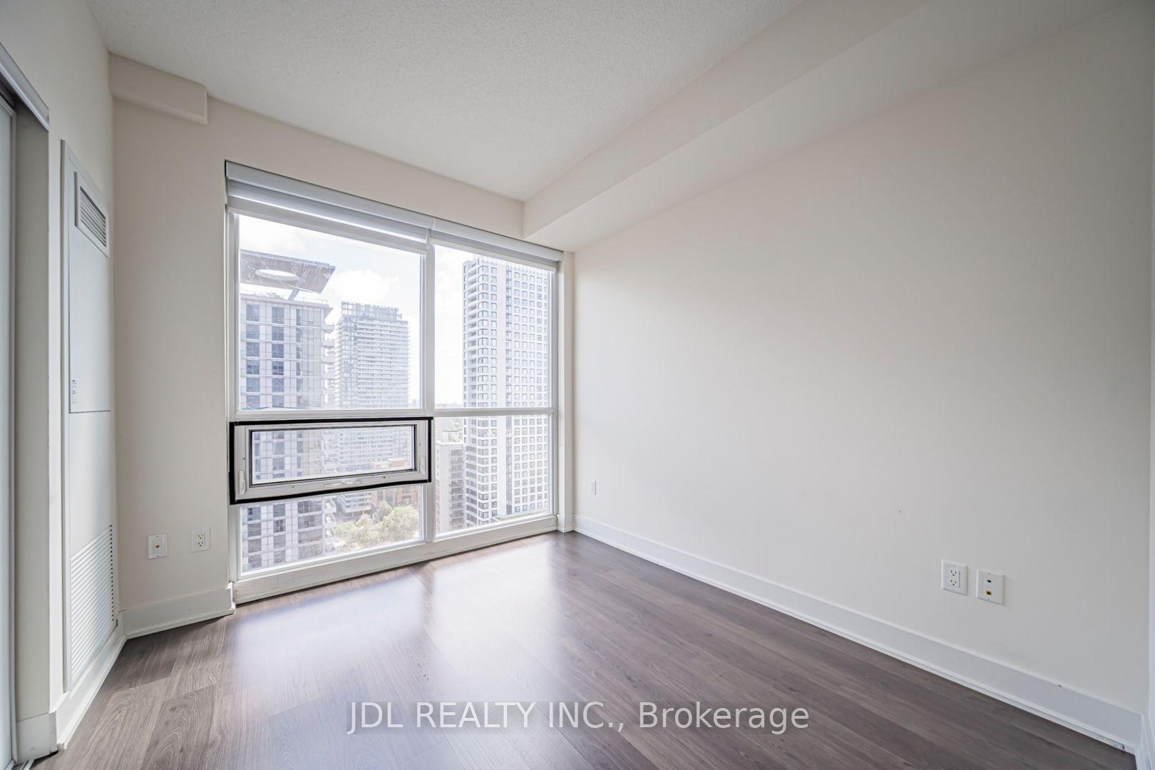 Photo 8 of Unit 2309, 30 Roehampton Avenue, Toronto, Mount Pleasant West — HOMEH