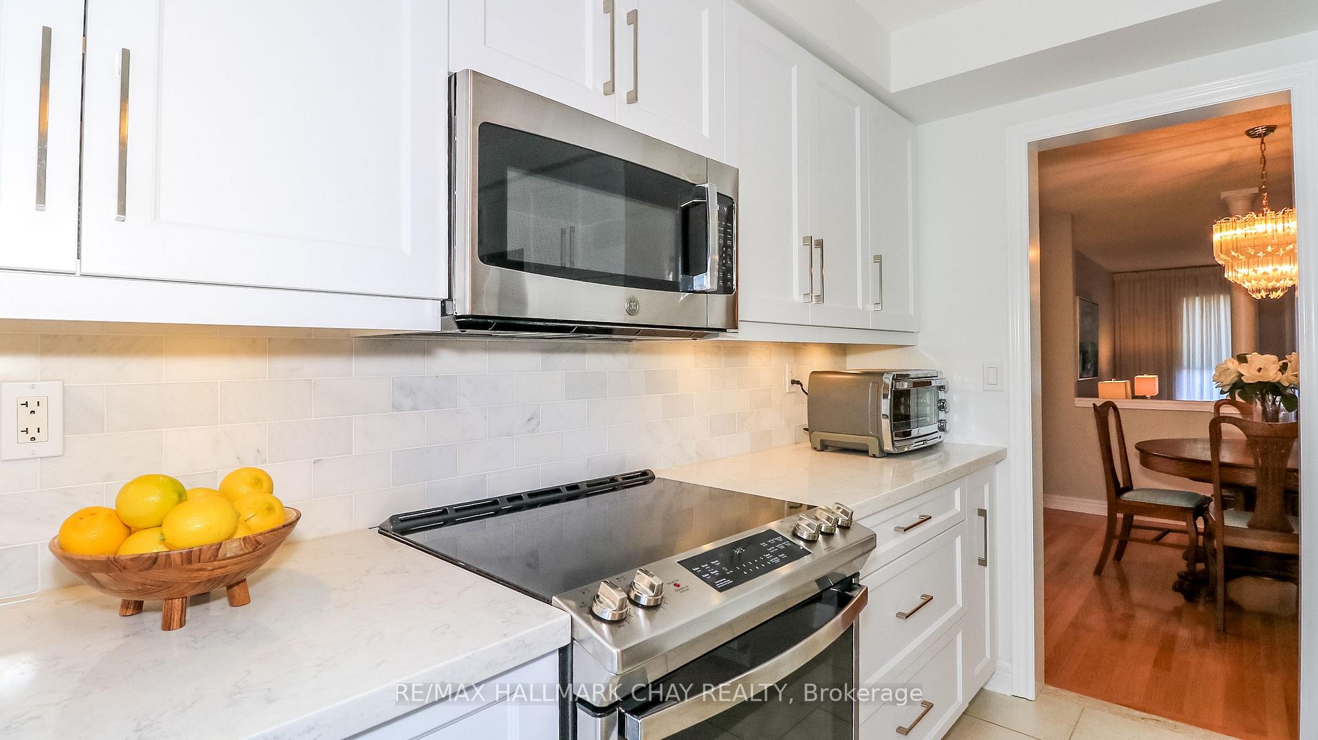 Photo 7 of 14 Imperial Crown Lane, Barrie, Innis-Shore — HOMEH