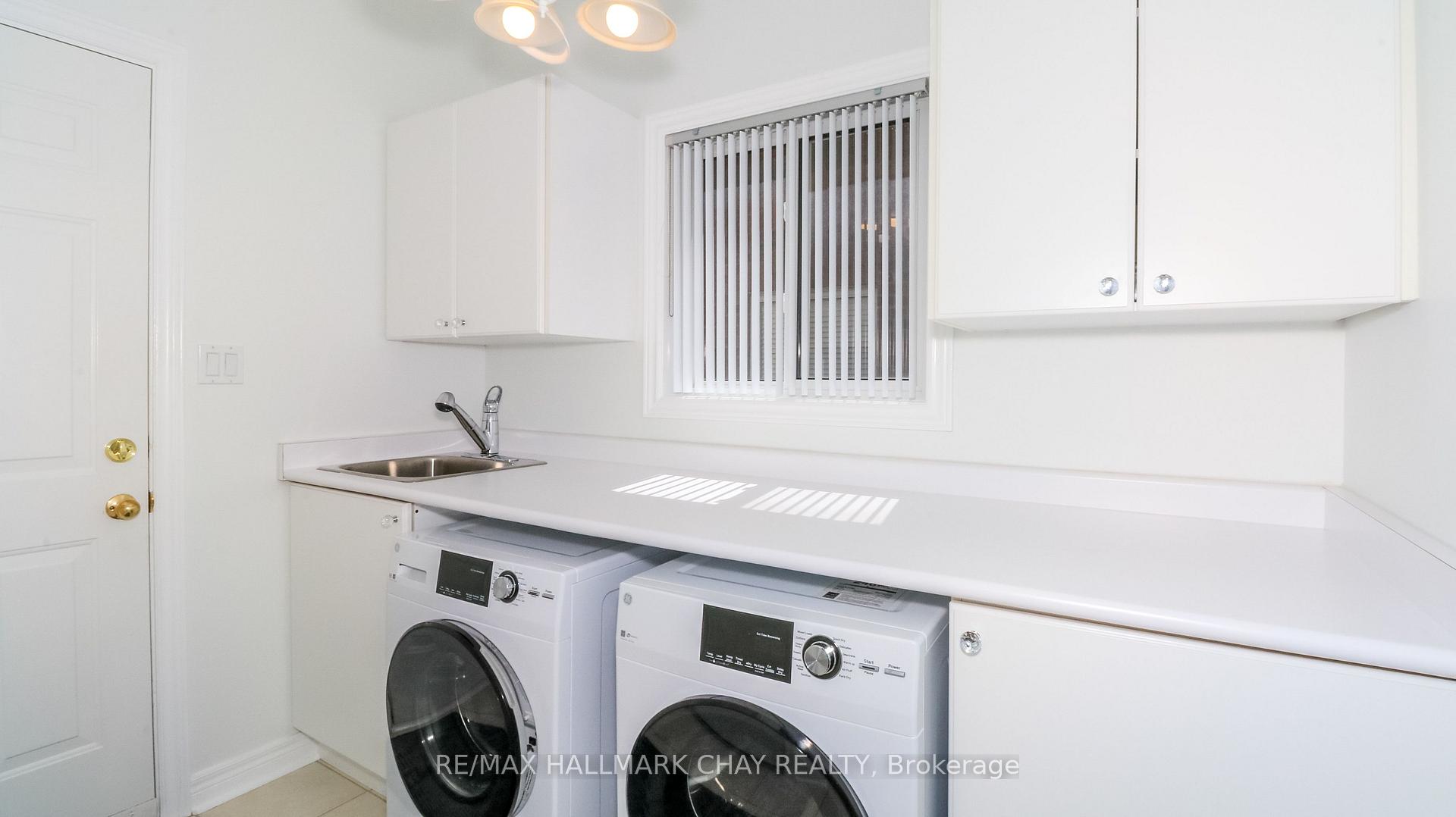 Photo 20 of 14 Imperial Crown Lane, Barrie, Innis-Shore — HOMEH