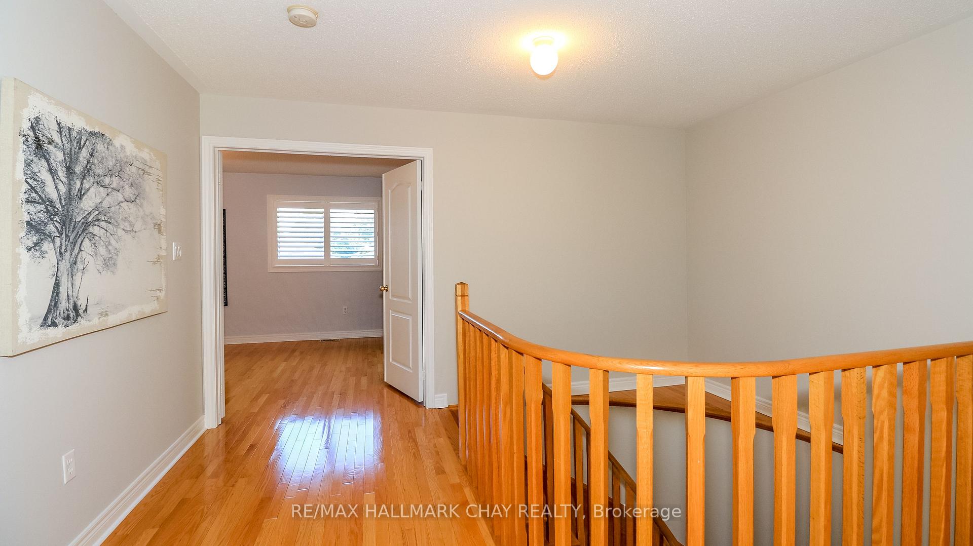 Photo 28 of 14 Imperial Crown Lane, Barrie, Innis-Shore — HOMEH