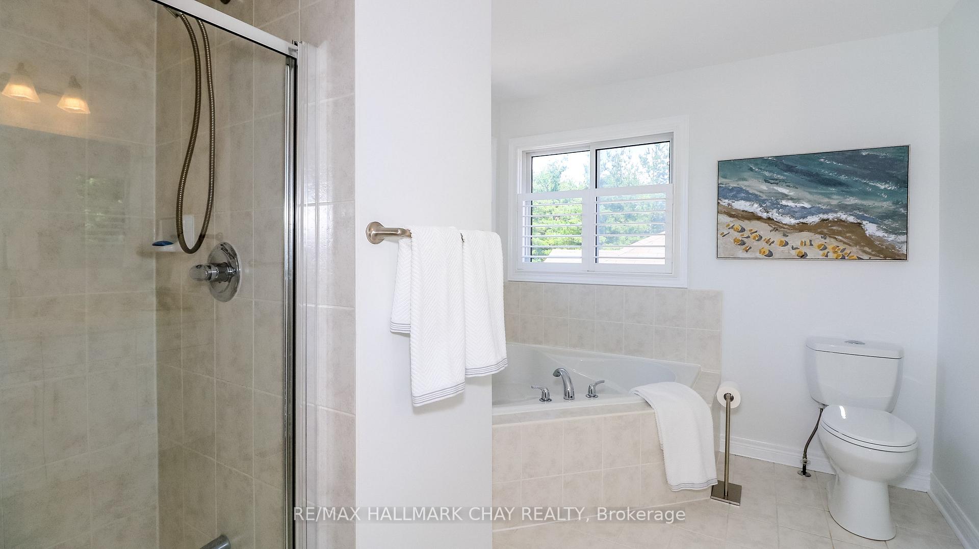 Photo 25 of 14 Imperial Crown Lane, Barrie, Innis-Shore — HOMEH