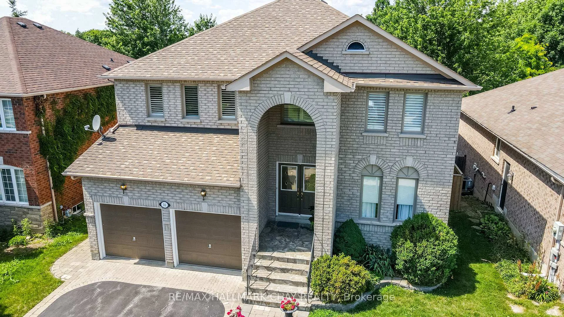 Photo 24 of 14 Imperial Crown Lane, Barrie, Innis-Shore — HOMEH