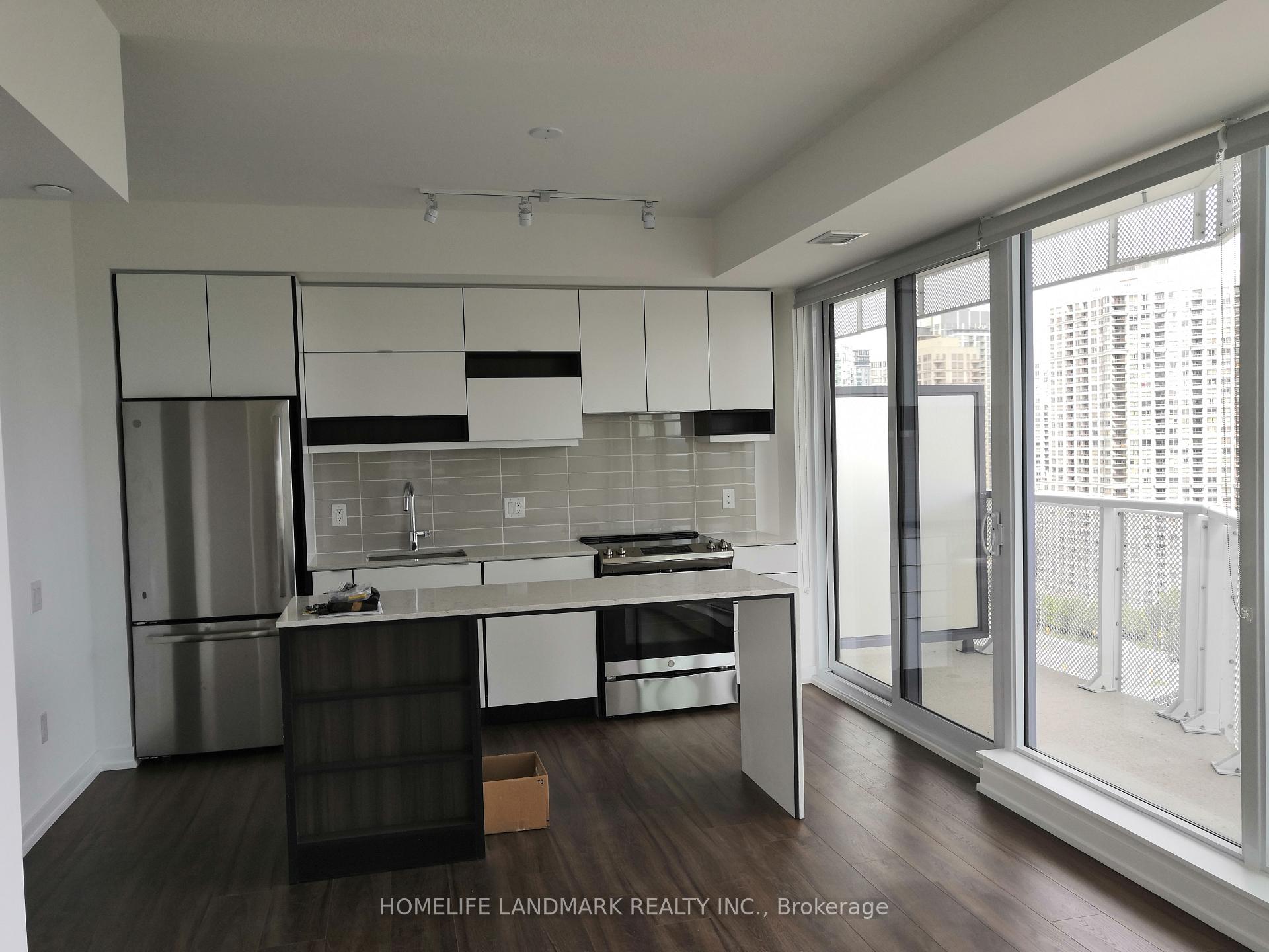 Photo 3 of Unit 1810, 4065 Confederation Parkway, Mississauga, City Centre — HOMEH