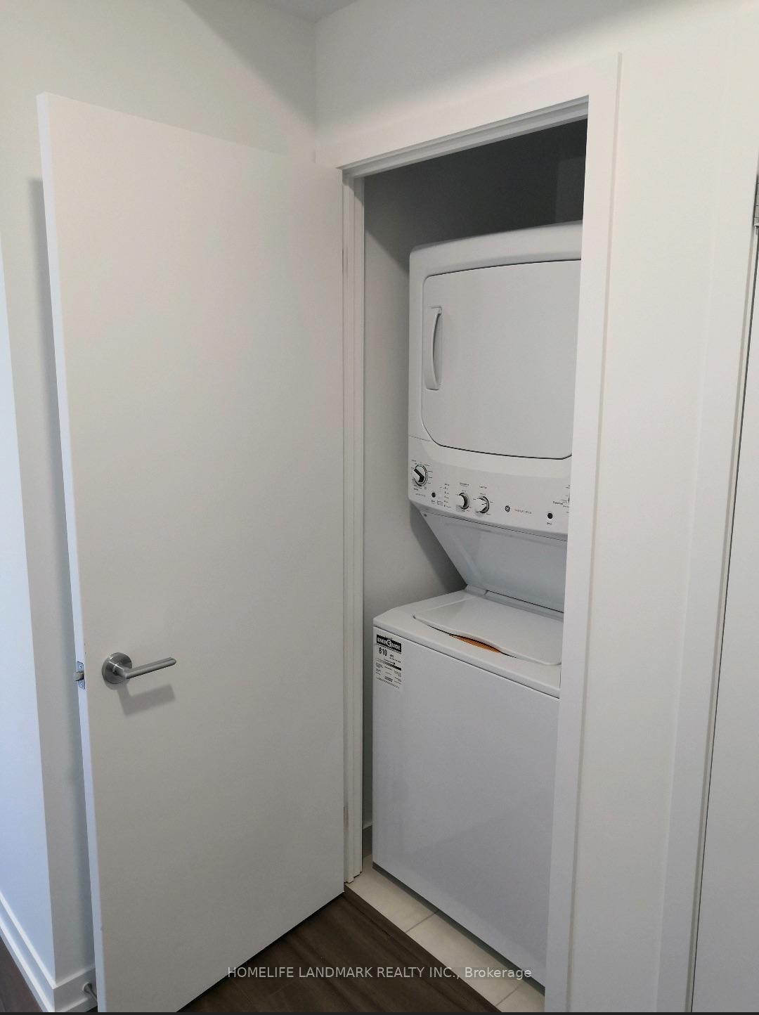Photo 7 of Unit 1810, 4065 Confederation Parkway, Mississauga, City Centre — HOMEH