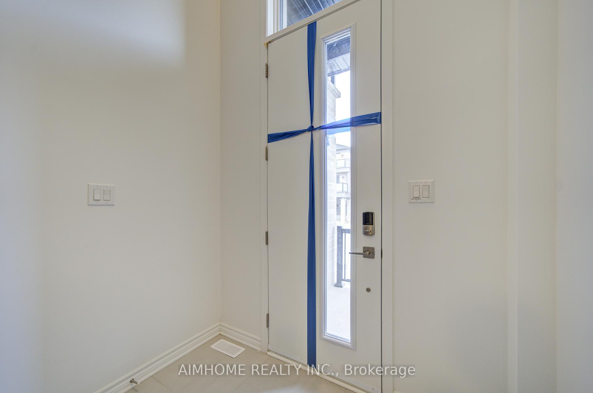 Photo 2 of 60 Avani Avenue, Markham, Rural Markham — HOMEH