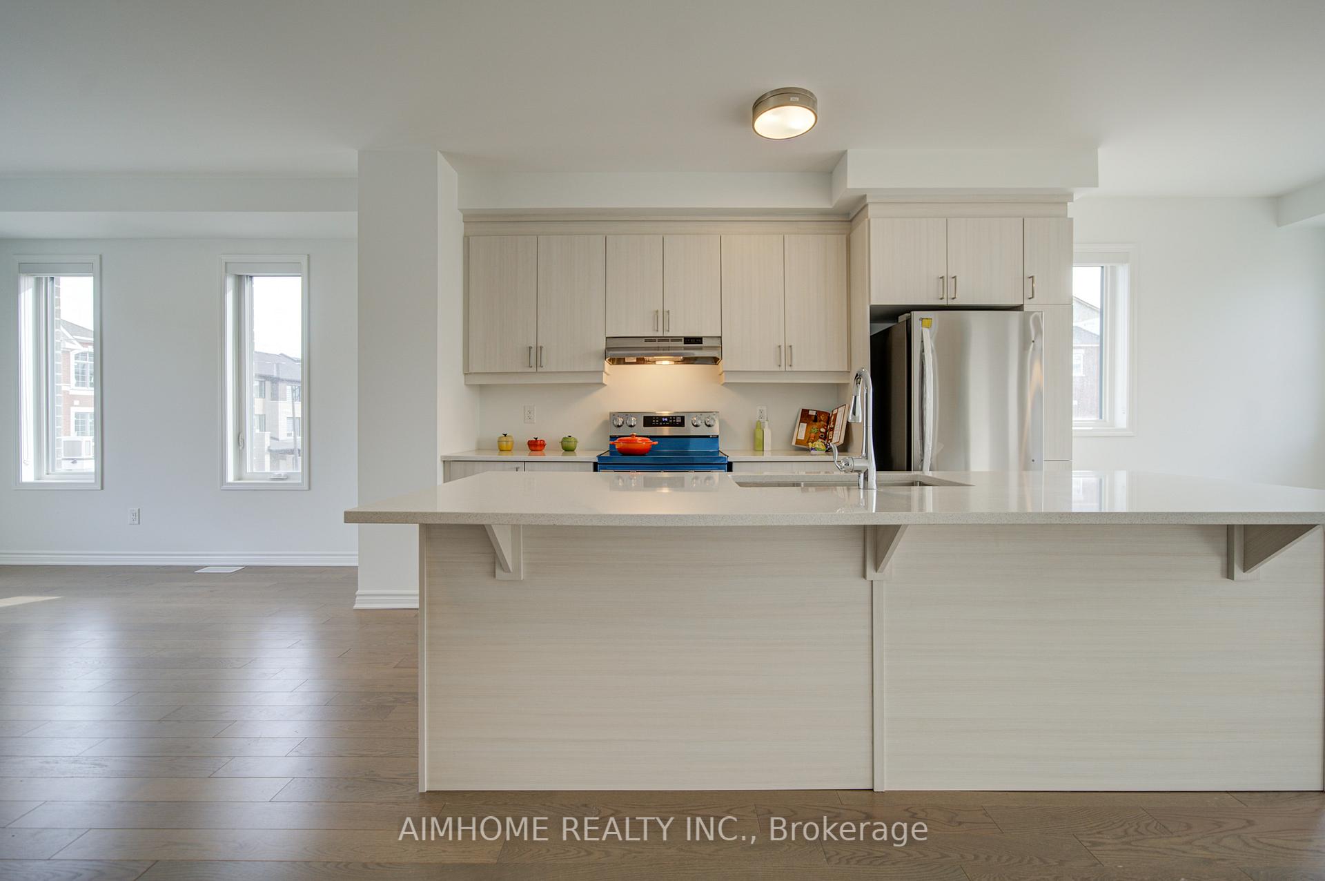 Photo 5 of 60 Avani Avenue, Markham, Rural Markham — HOMEH