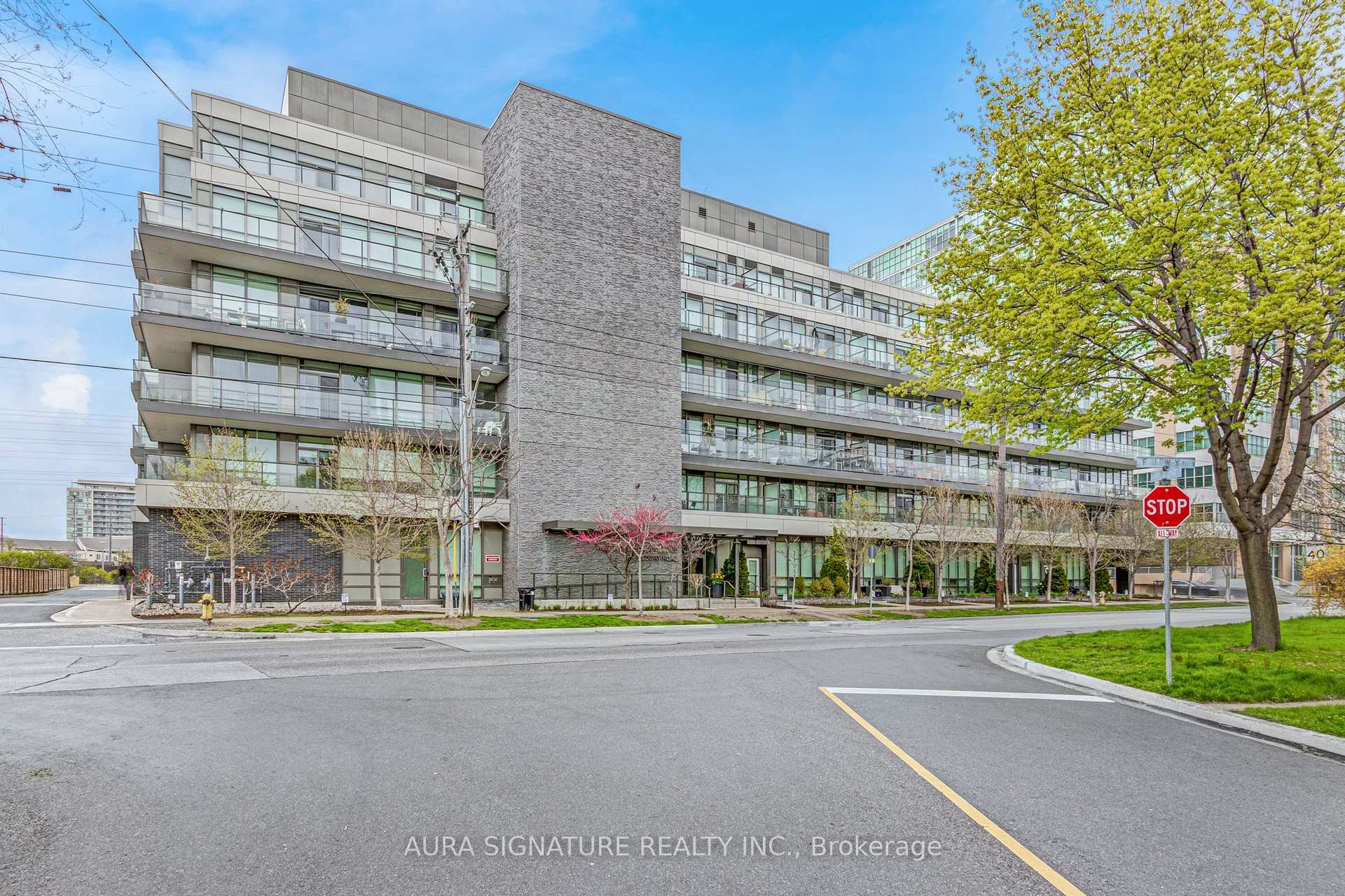 Photo 1 of Unit 612, 8 Fieldway Road, Etobicoke, Islington-City Centre West — HOMEH