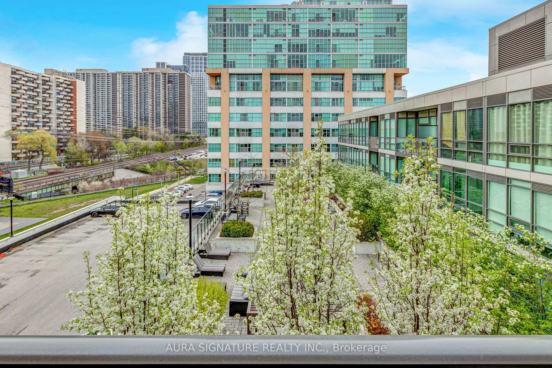 Photo 28 of Unit 612, 8 Fieldway Road, Etobicoke, Islington-City Centre West — HOMEH