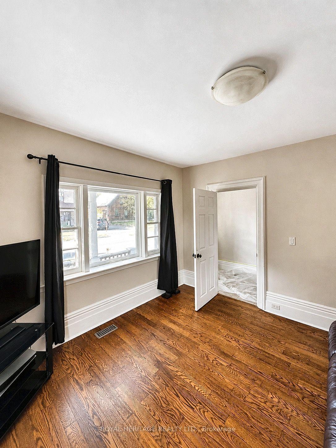 Photo 4 of 505 Paterson Street, Peterborough, Town Ward 3 — HOMEH