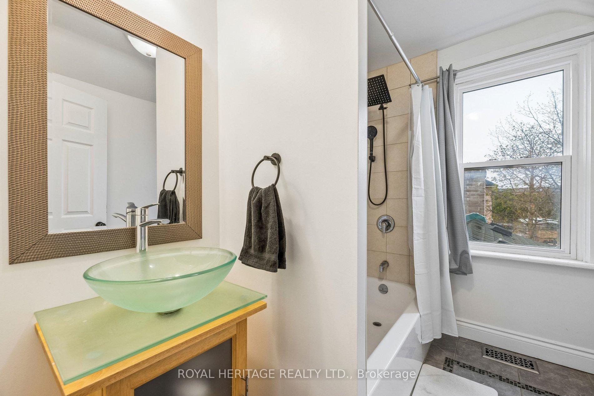 Photo 11 of 505 Paterson Street, Peterborough, Town Ward 3 — HOMEH