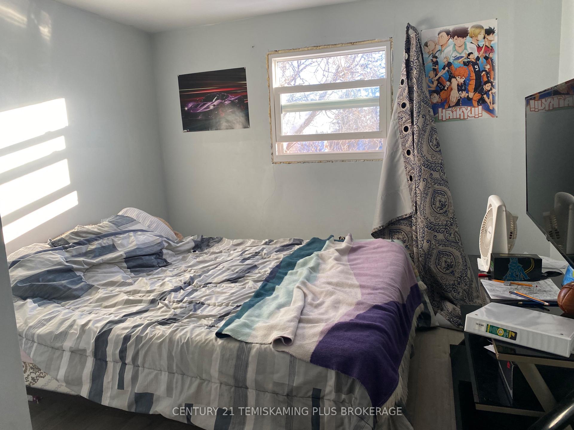 Photo 23 of 31 Grandview Avenue, Cobalt — HOMEH
