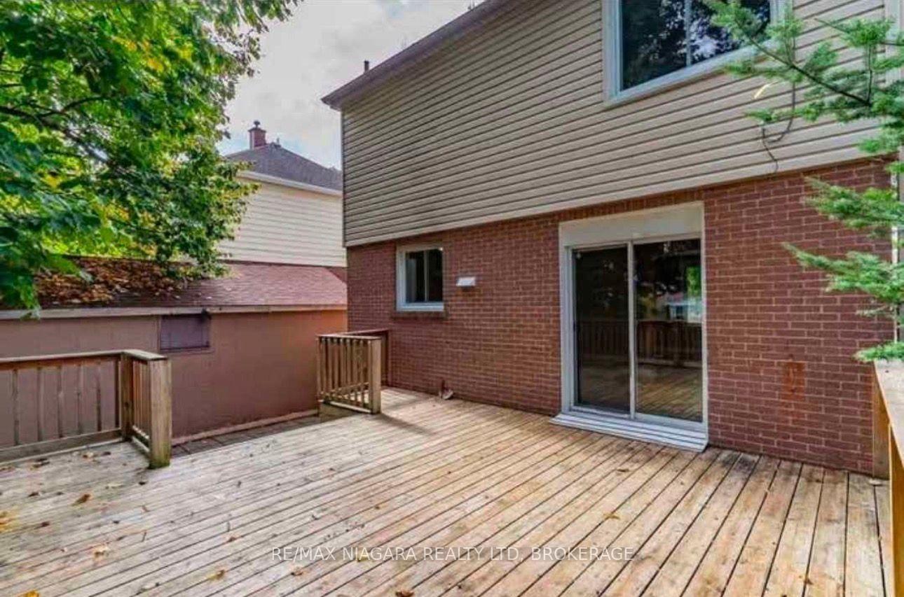 Photo 9 of Unit Upper, 5634 Drummond Road, Niagara Falls, Hospital — HOMEH