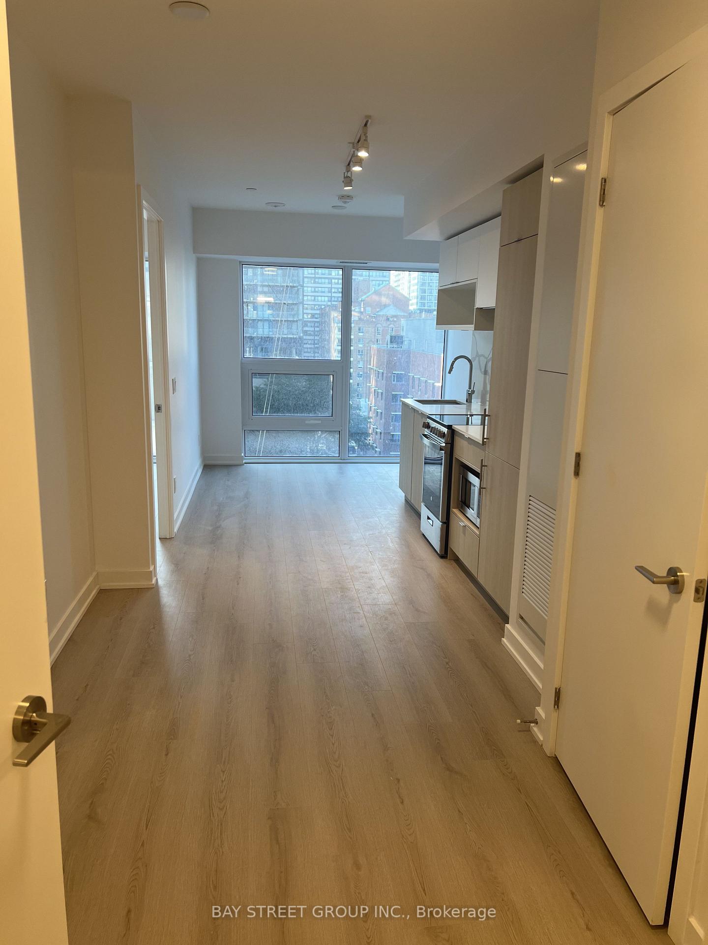 Photo 8 of Unit 1001, 100 Queen Street E, Toronto, Church-Yonge Corridor — HOMEH