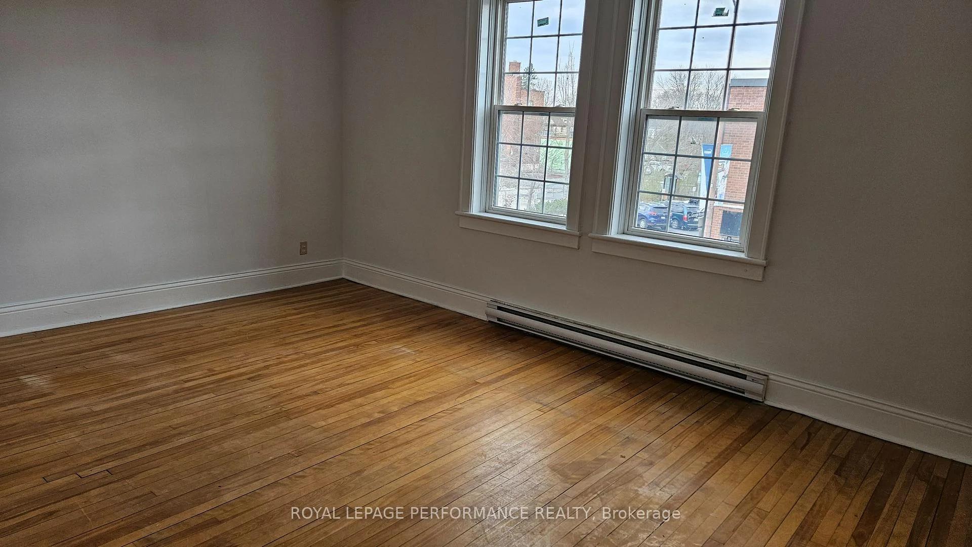 Photo 11 of Unit 6, 224A Pitt Street S, Cornwall, Cornwall — HOMEH