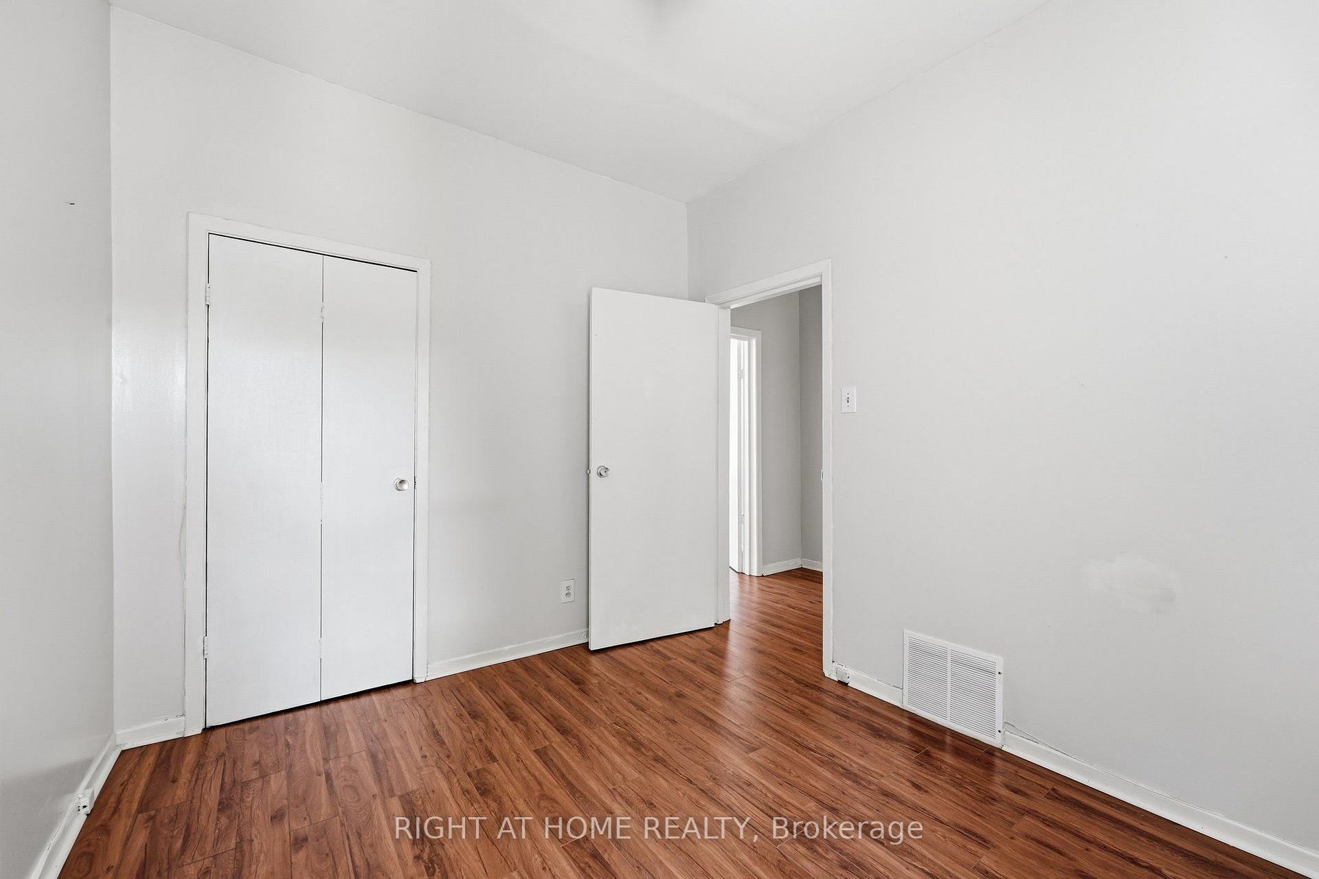 Photo 14 of 7 Andrews Avenue, Toronto, Trinity-Bellwoods — HOMEH