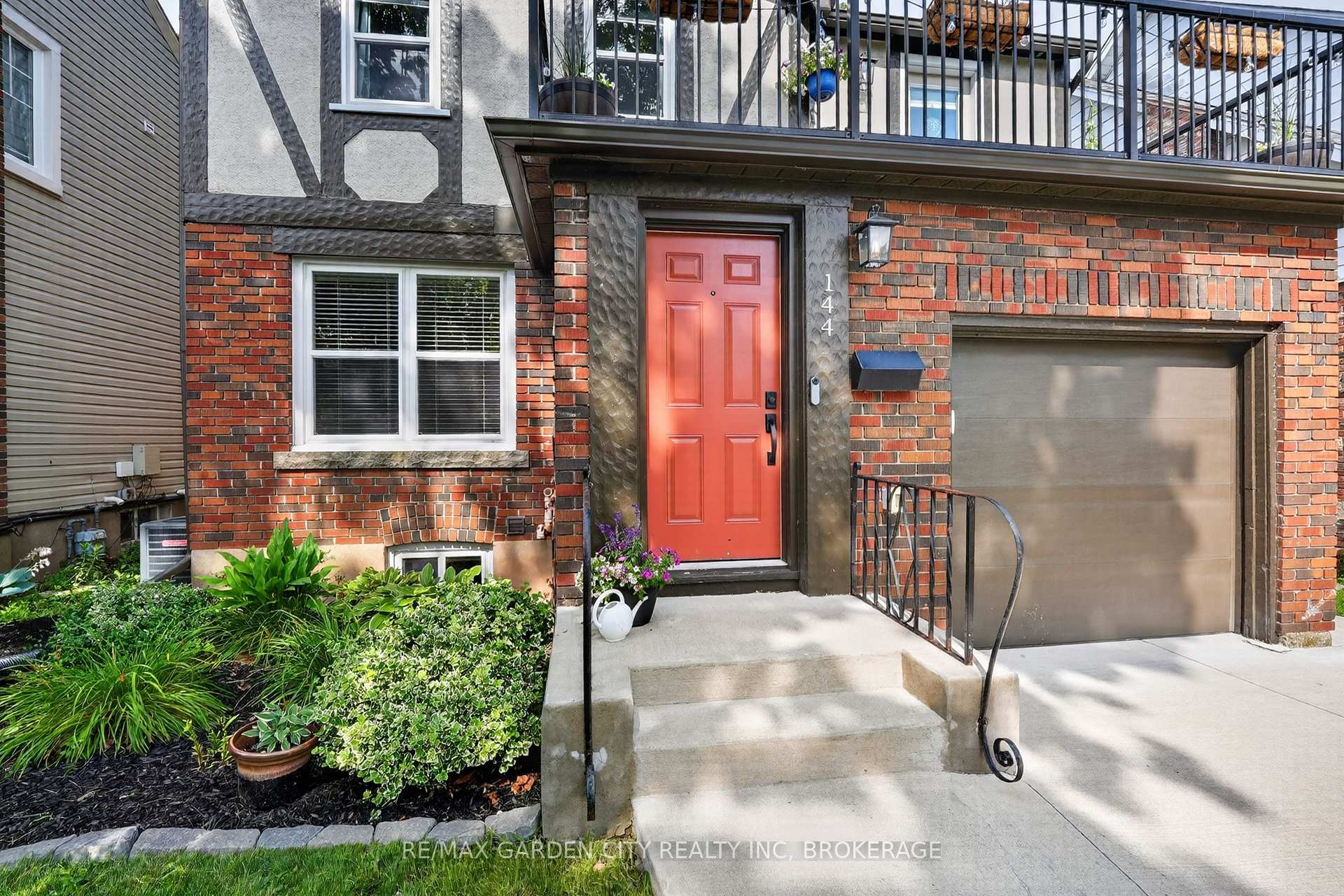 Photo 2 of 144 Highland Avenue, St. Catharines, Old Glenridge — HOMEH