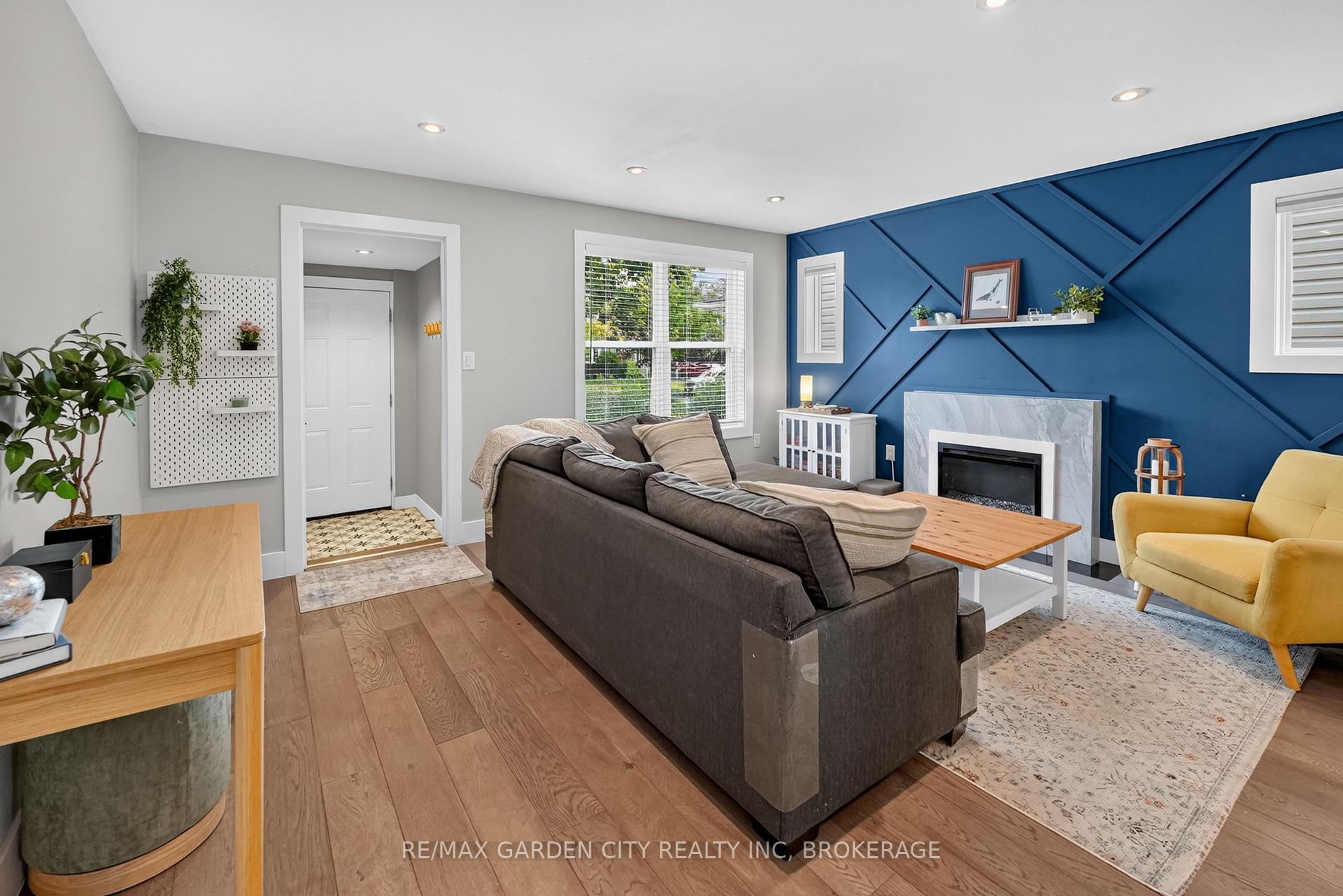 Photo 3 of 144 Highland Avenue, St. Catharines, Old Glenridge — HOMEH