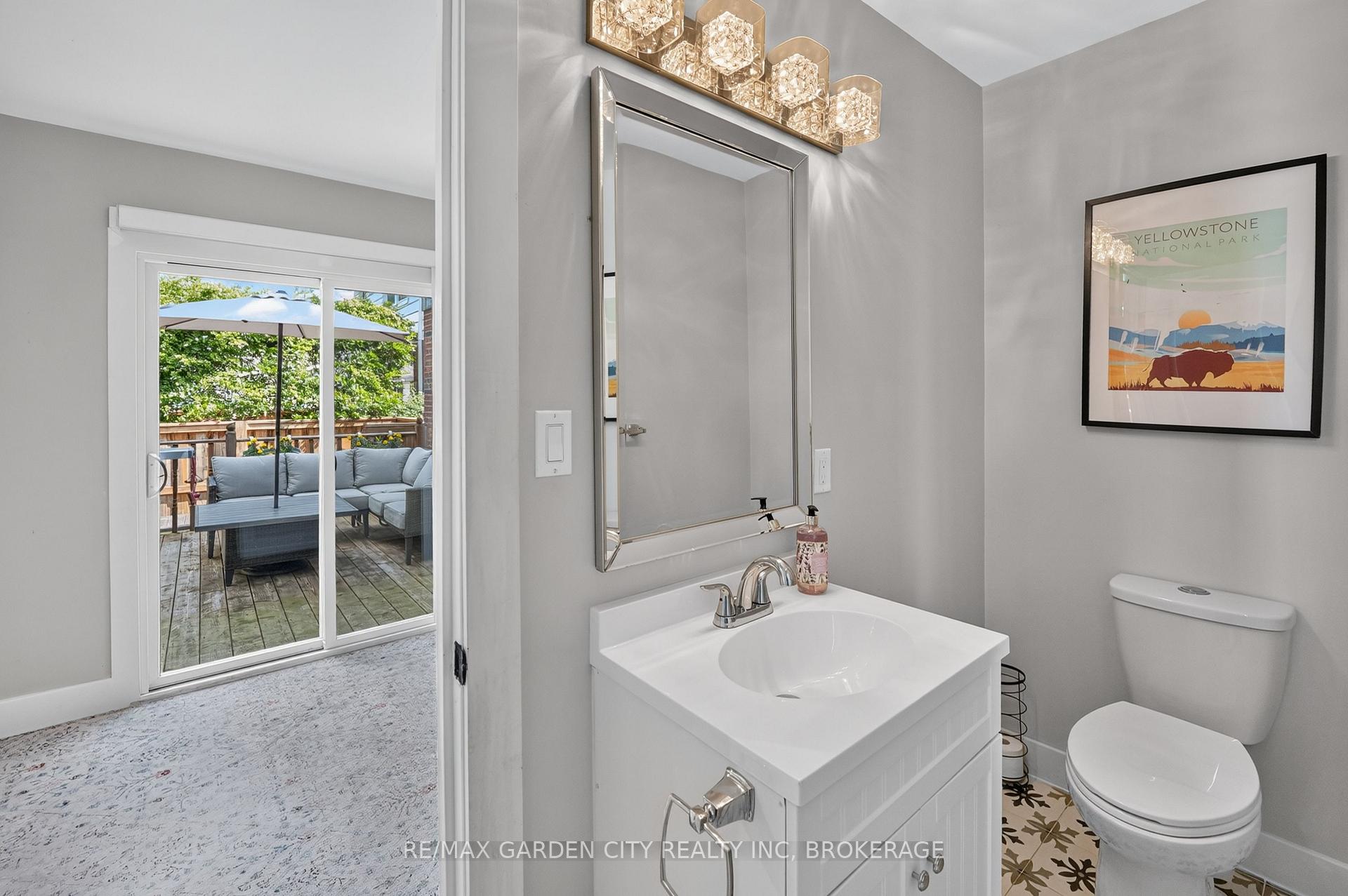 Photo 11 of 144 Highland Avenue, St. Catharines, Old Glenridge — HOMEH