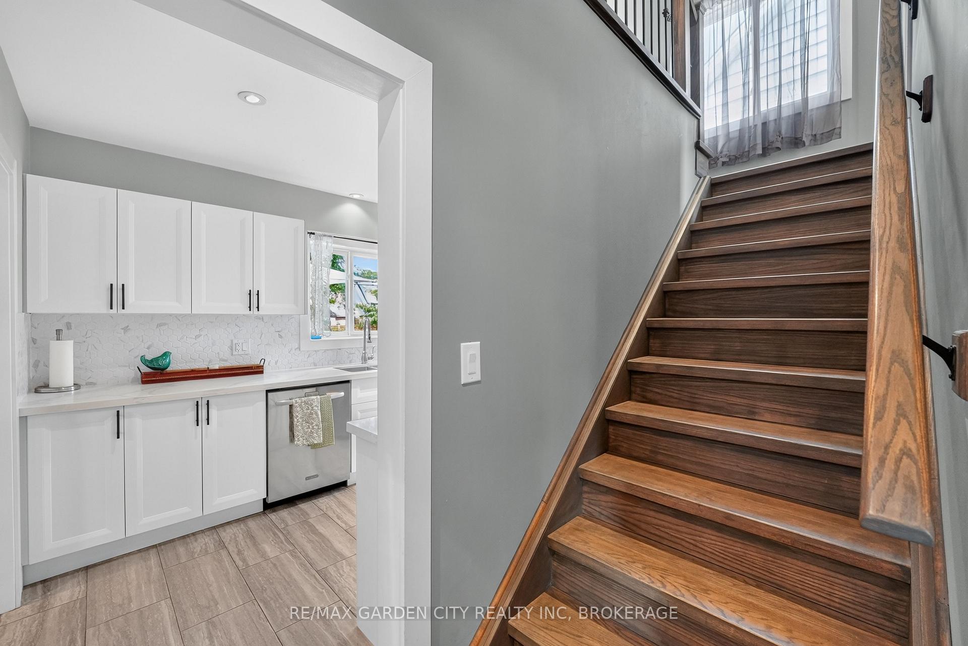 Photo 18 of 144 Highland Avenue, St. Catharines, Old Glenridge — HOMEH