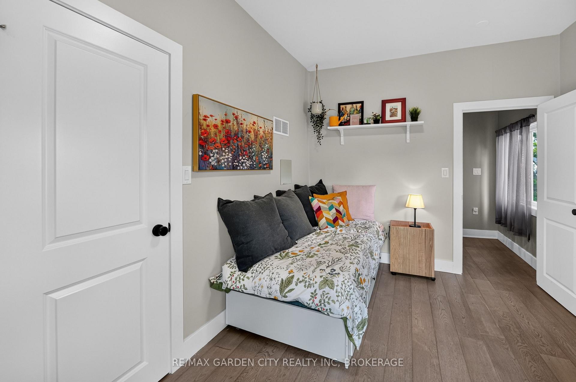Photo 22 of 144 Highland Avenue, St. Catharines, Old Glenridge — HOMEH