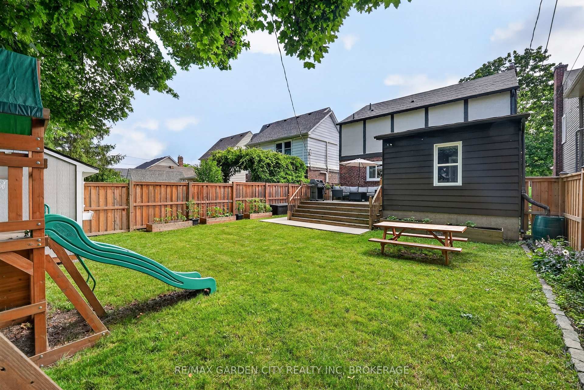 Photo 43 of 144 Highland Avenue, St. Catharines, Old Glenridge — HOMEH
