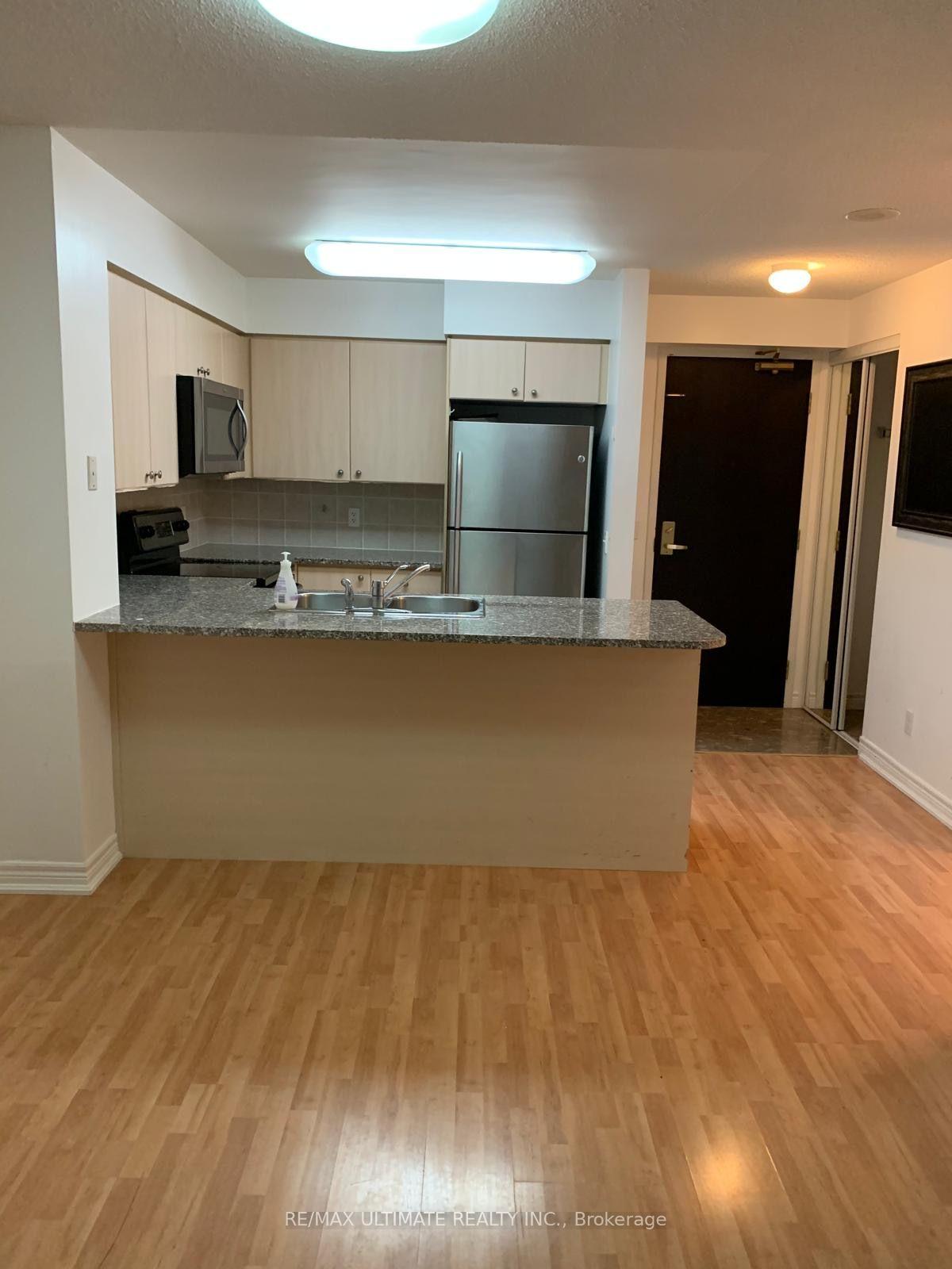 Photo 4 of Unit 1609, 30 Grand Trunk Crescent, Toronto, Waterfront Communities — HOMEH