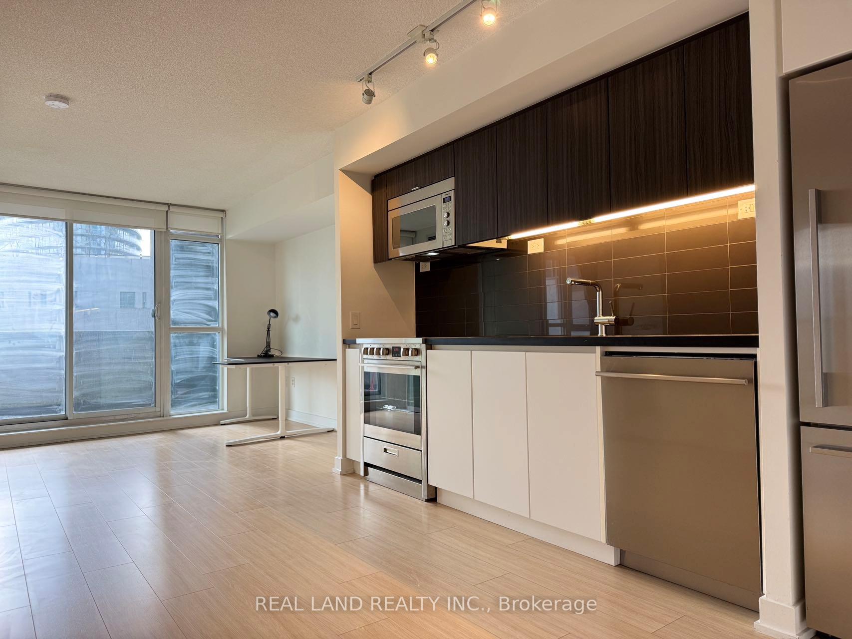 Photo 1 of Unit 301, 85 Queens Wharf Road, Toronto, Waterfront Communities — HOMEH