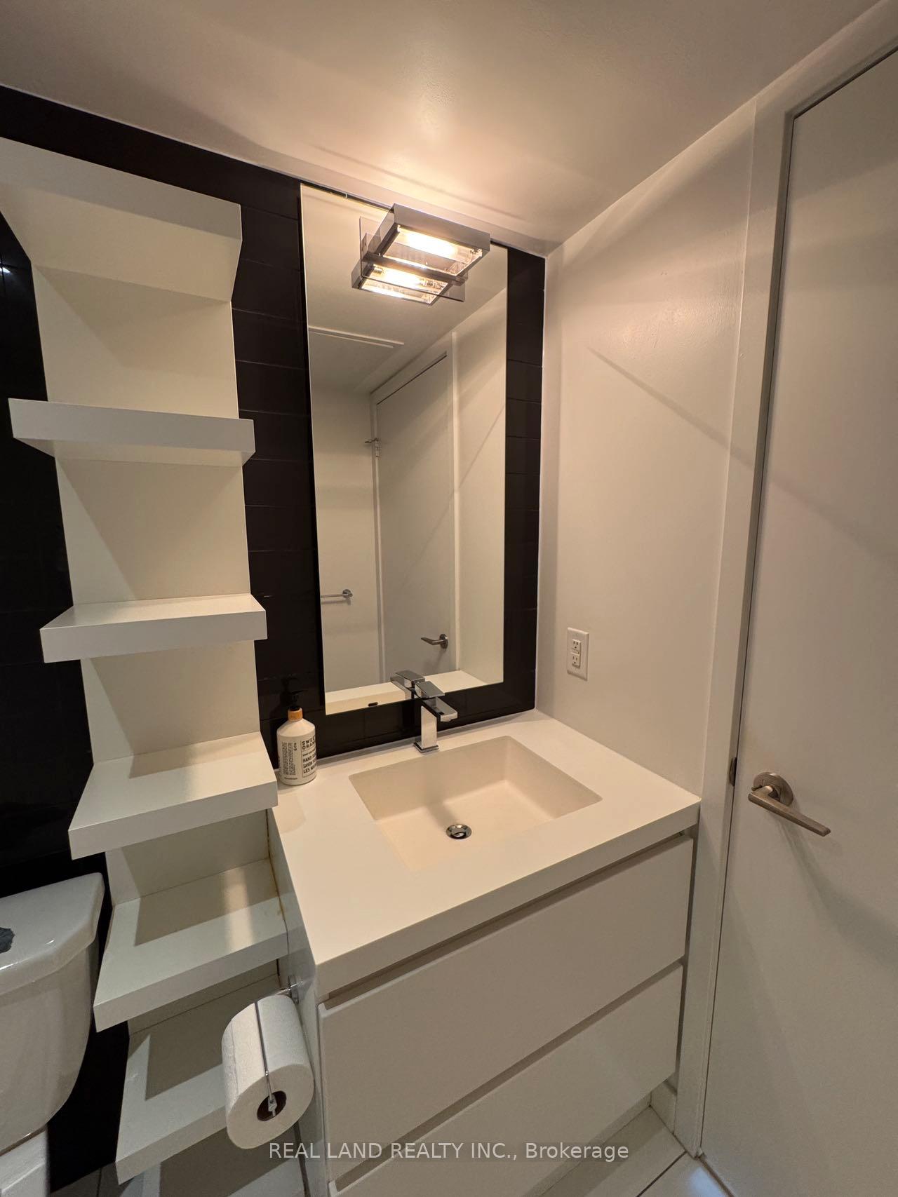 Photo 9 of Unit 301, 85 Queens Wharf Road, Toronto, Waterfront Communities — HOMEH