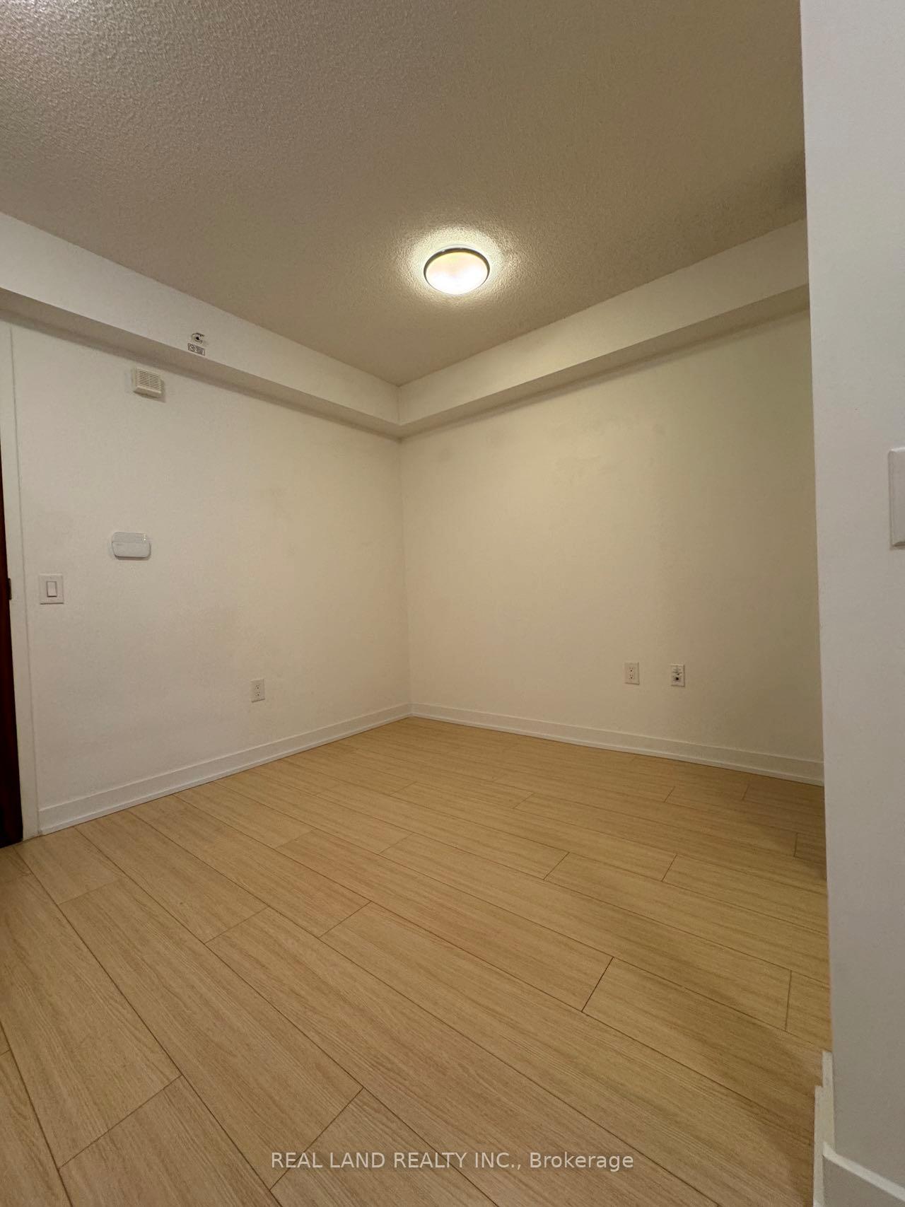 Photo 13 of Unit 301, 85 Queens Wharf Road, Toronto, Waterfront Communities — HOMEH