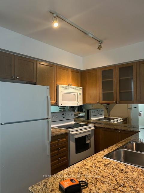Photo 5 of Unit 607, 761 Bay Street, Toronto, Bay Street Corridor — HOMEH