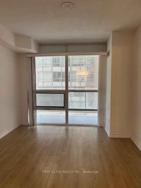 Photo 8 of Unit 607, 761 Bay Street, Toronto, Bay Street Corridor — HOMEH