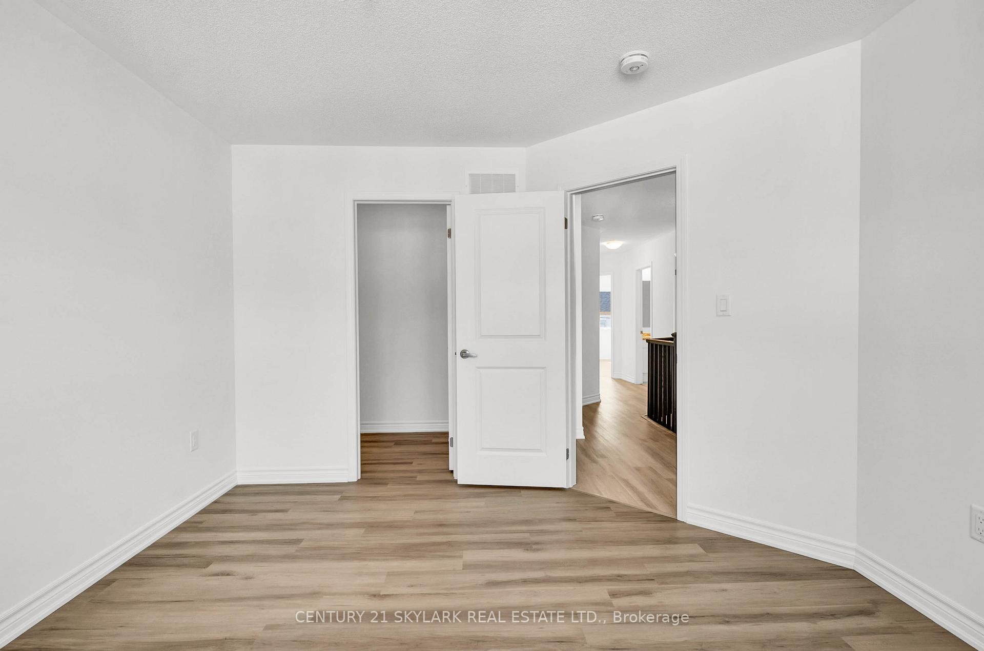 Photo 18 of 13 Vinewood Crescent, Barrie, Rural Barrie Southeast — HOMEH