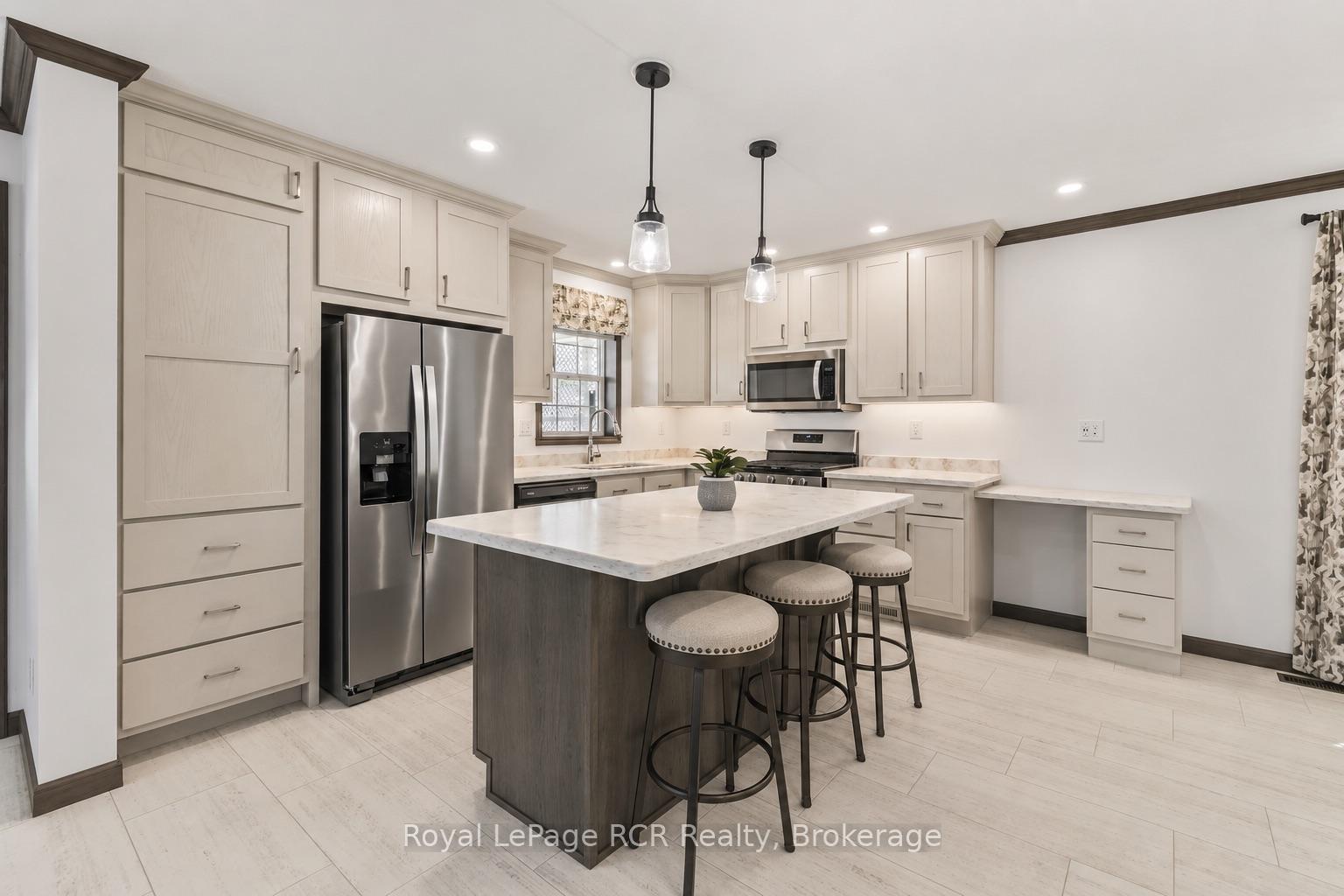 Photo 7 of 206 Spruce Drive, West Grey — HOMEH